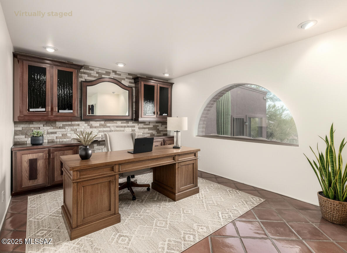 Saguaro Shadows (1-24) - Residential