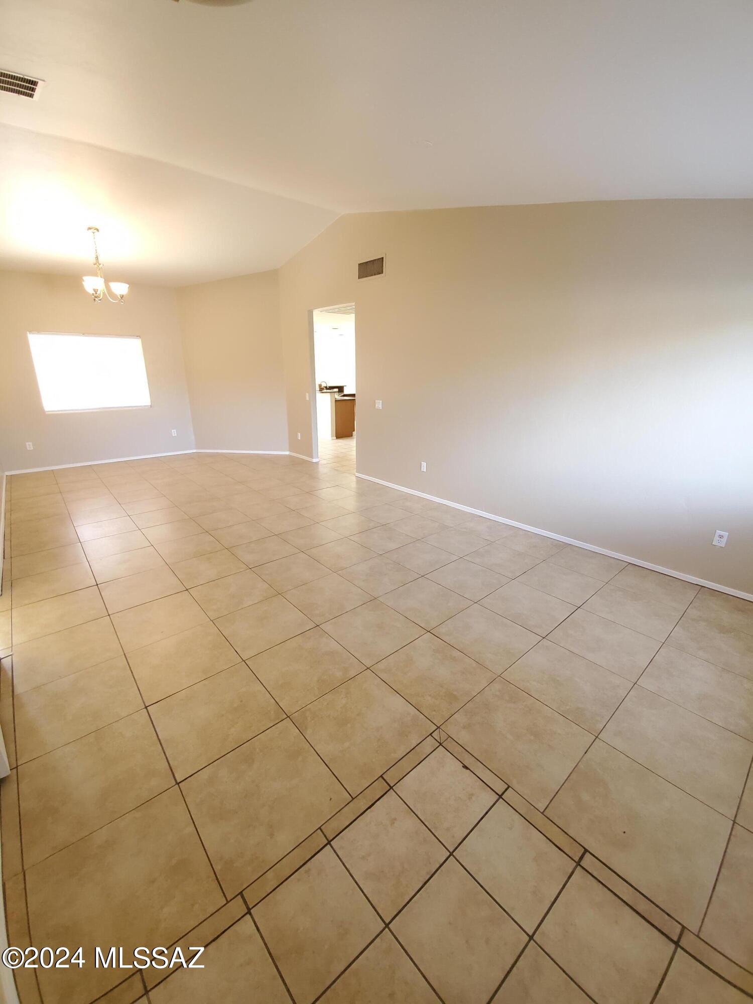 Empire Vista (1-153) - Residential