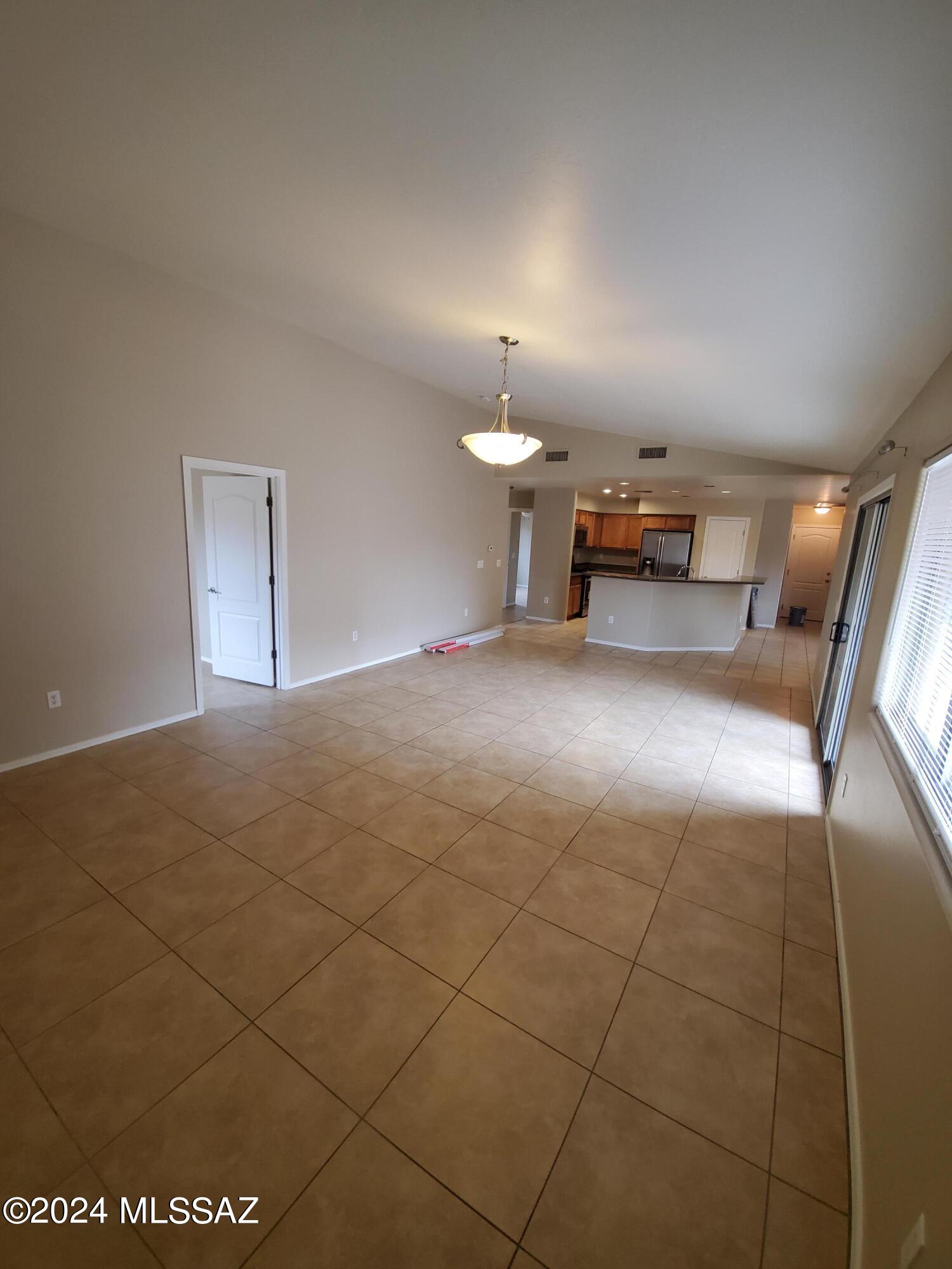 Empire Vista (1-153) - Residential