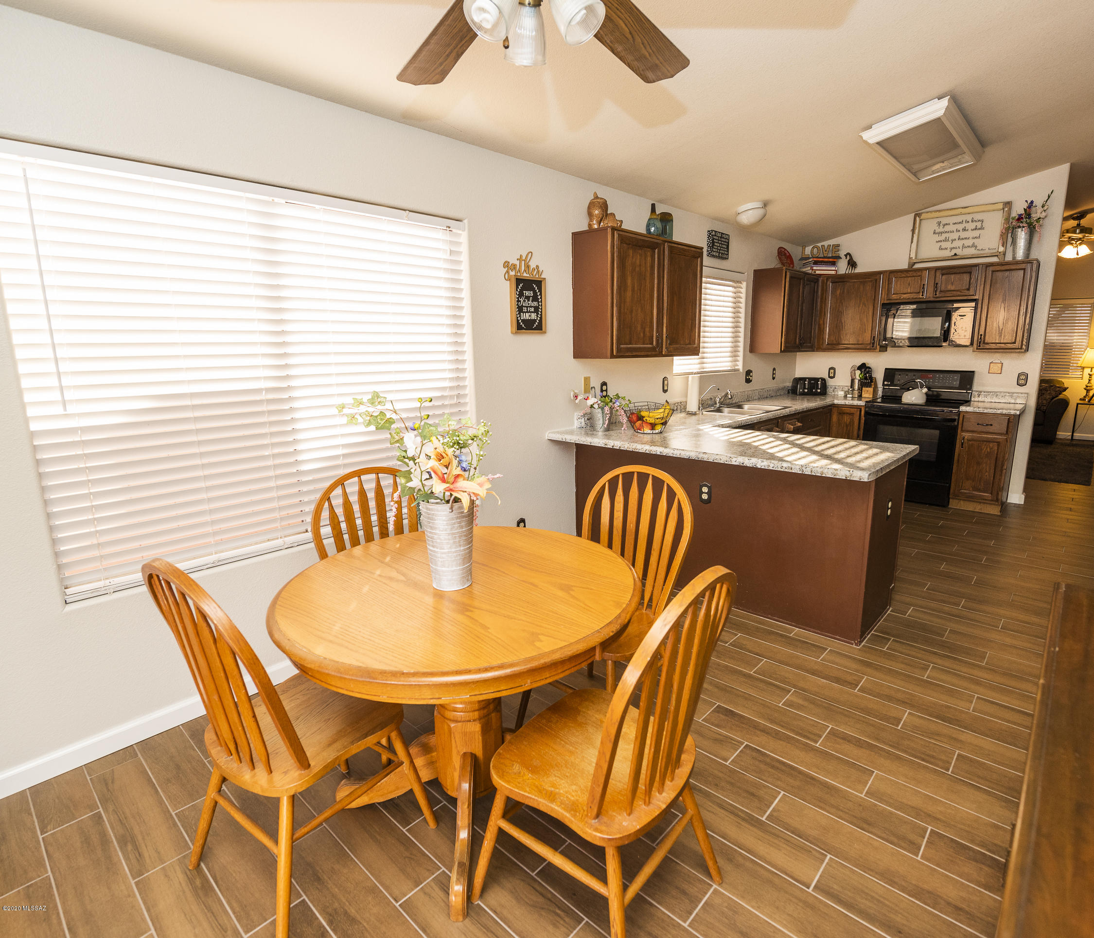 Elliott Homes At Rita Ranch (1-521) - Residential