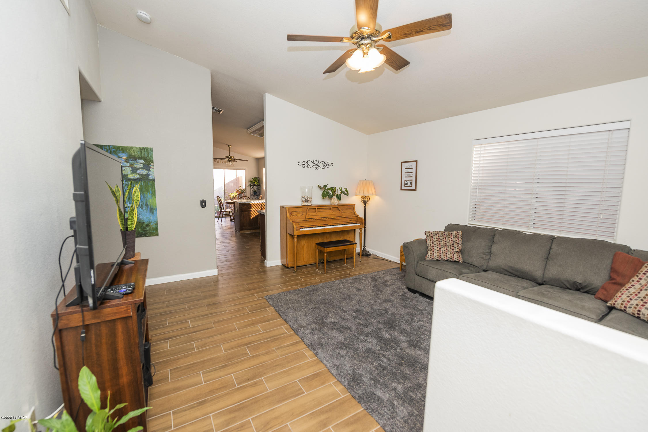 Elliott Homes At Rita Ranch (1-521) - Residential