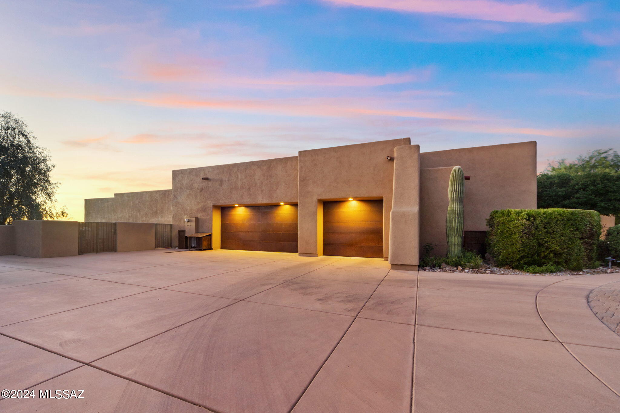 Eleven Arches (1-12) - Residential