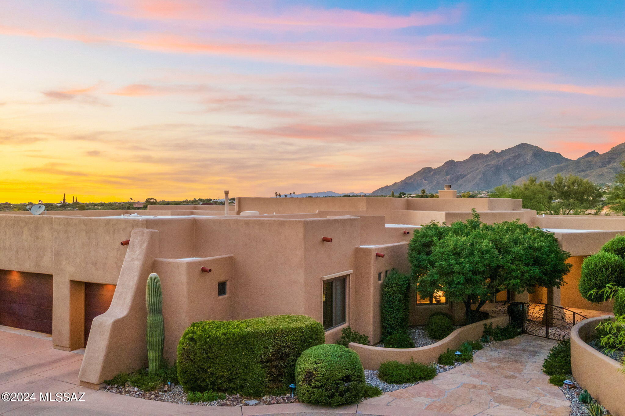 Eleven Arches (1-12) - Residential
