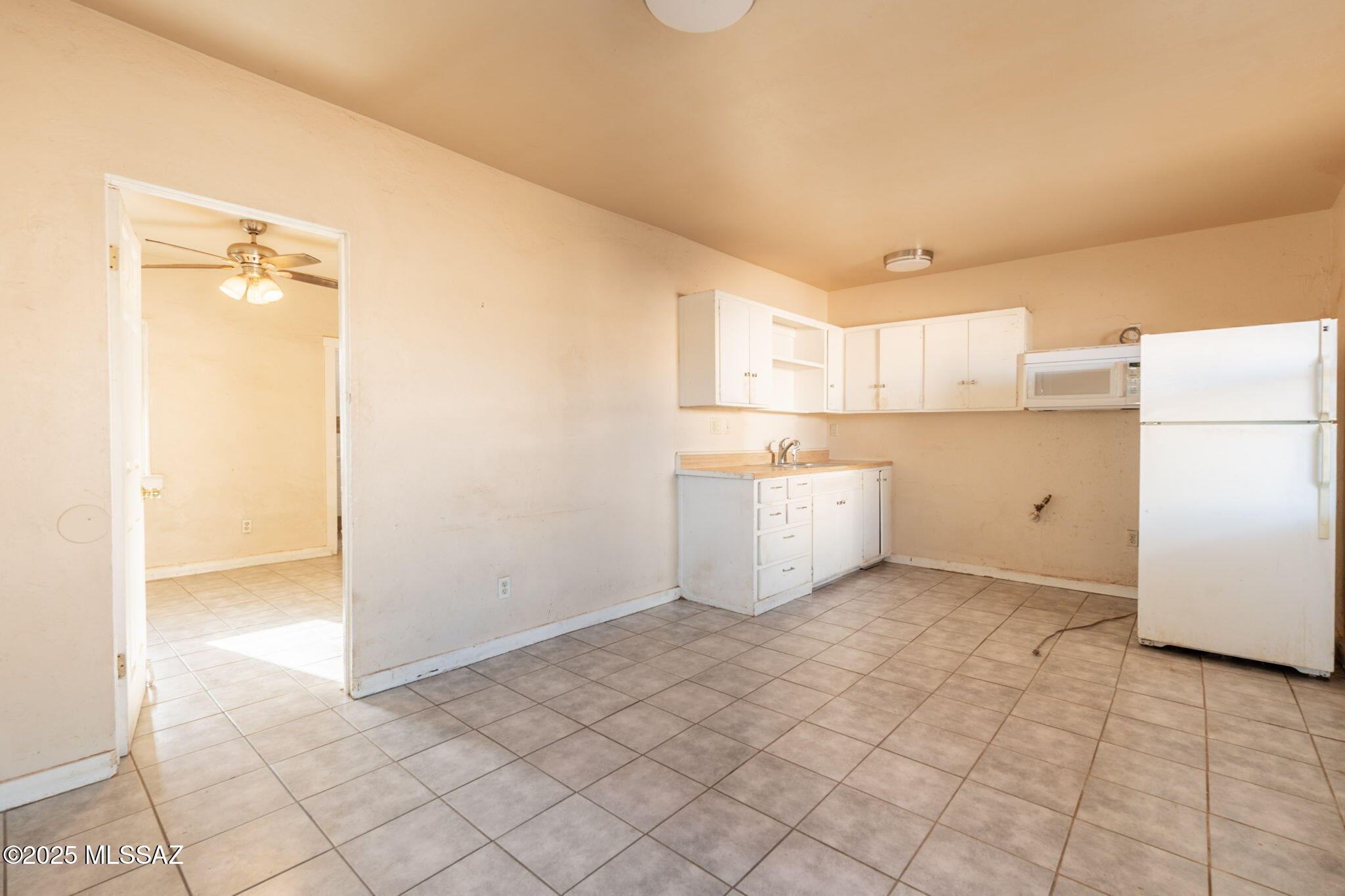 113 E Columbia Street