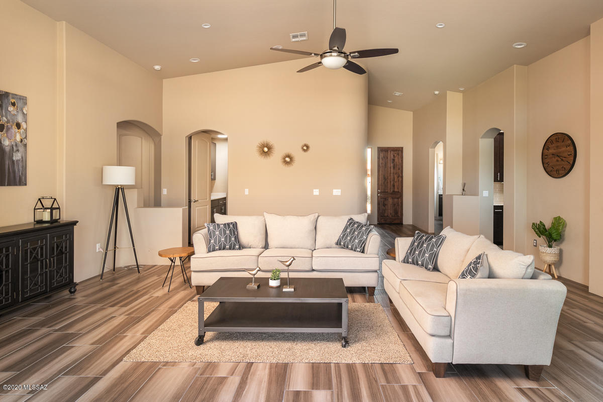 The Uplands at Lambert Lane (1-16) - Residential
