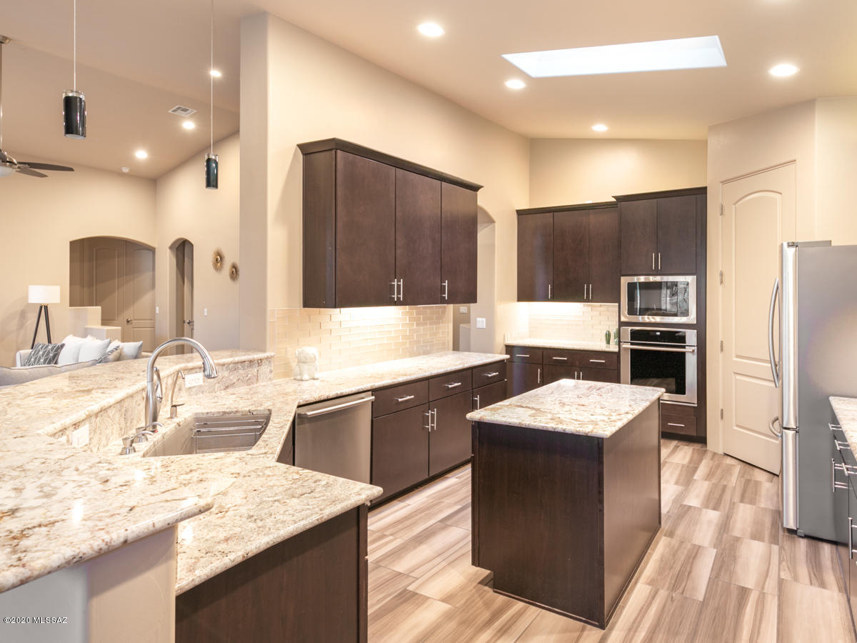 The Uplands at Lambert Lane (1-16) - Residential