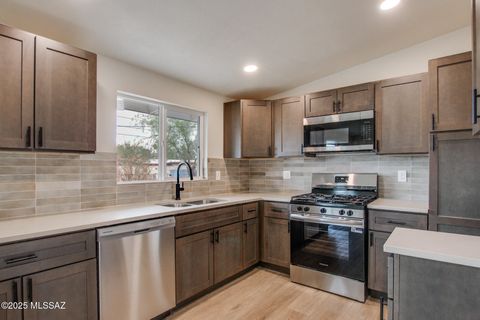 1220 W Fresno Street Tucson AZ 85745