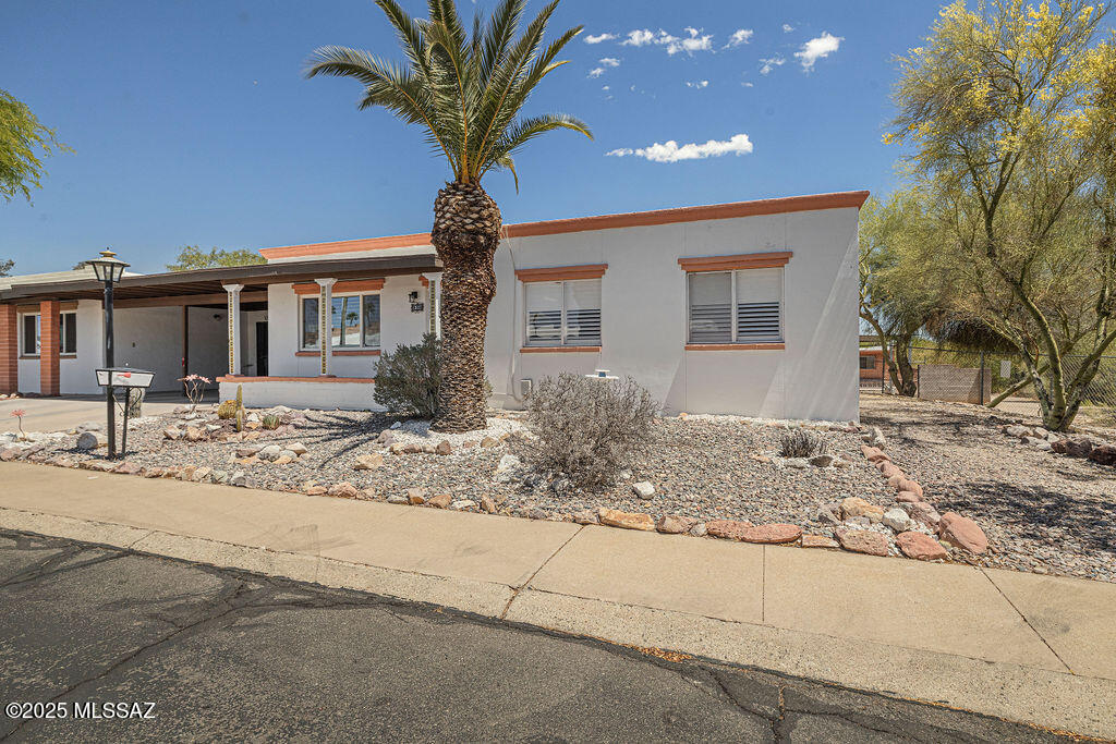 51 S Azurite Drive