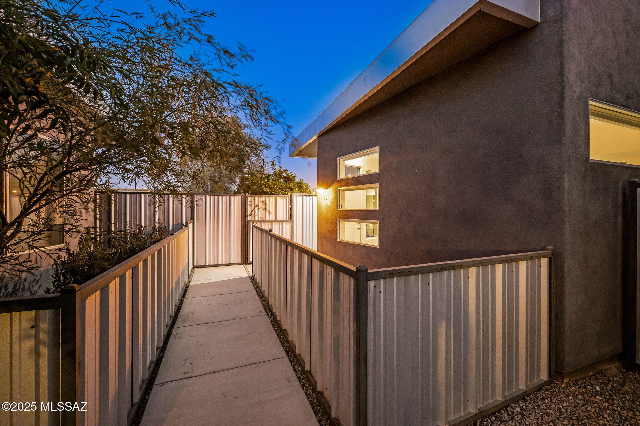 951 E Millenium Court