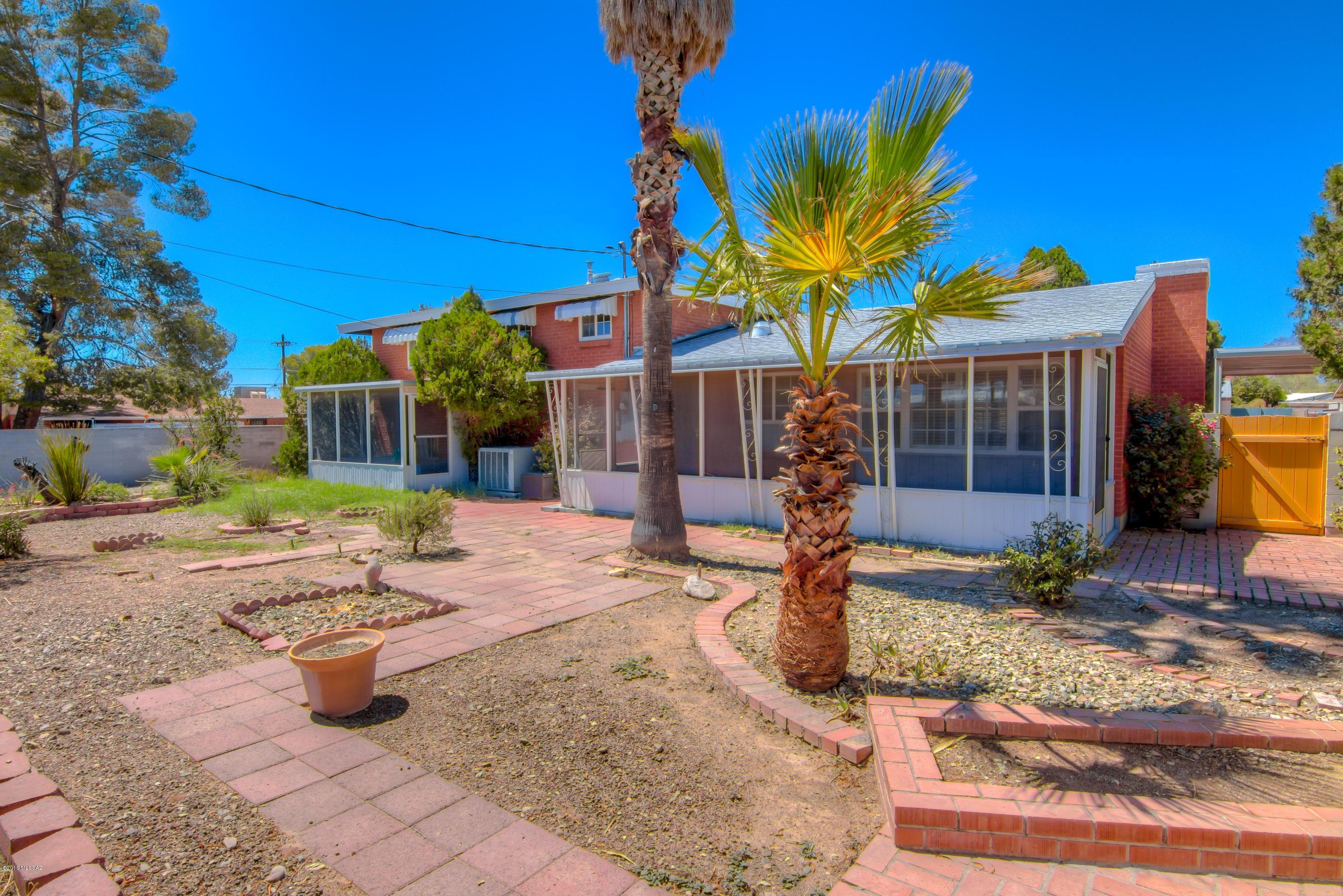 San Fernando Village - Residential