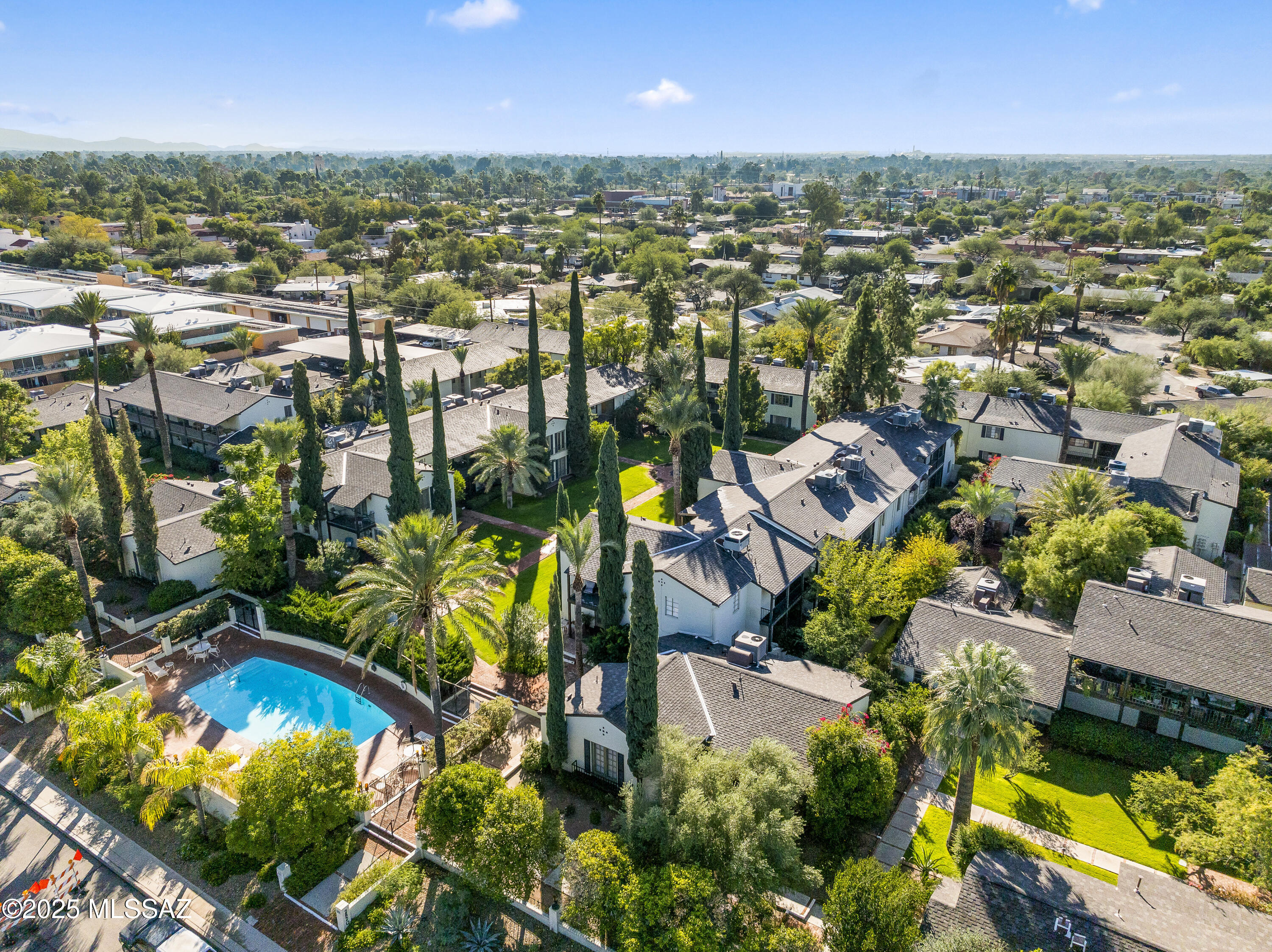 El Encanto Apartments - Residential
