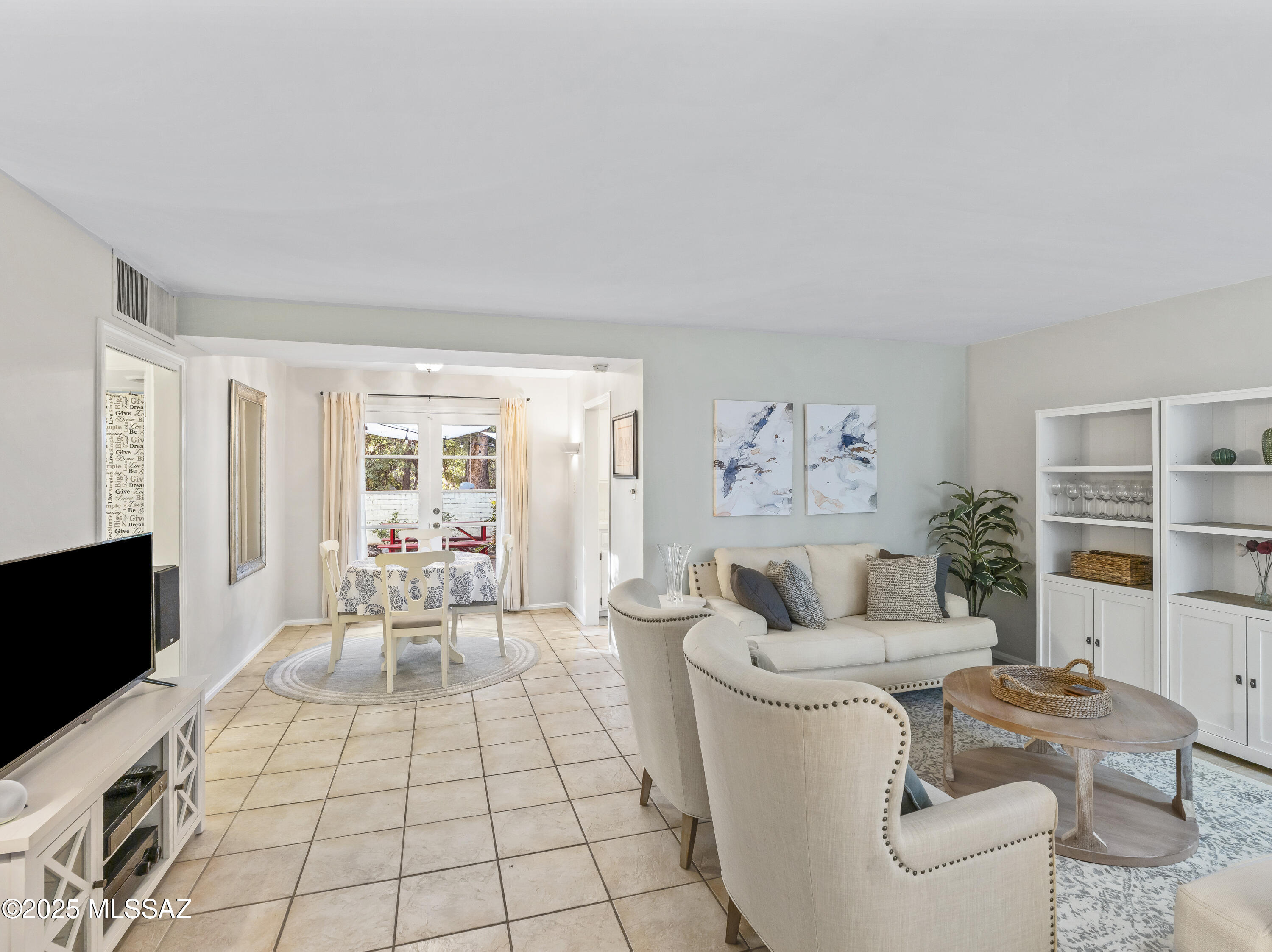 El Encanto Apartments - Residential