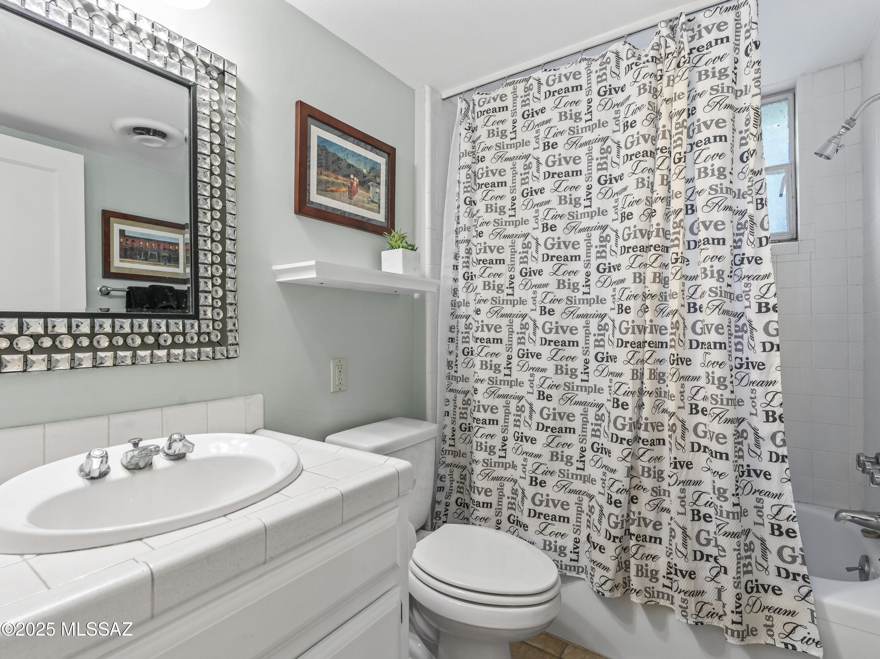 El Encanto Apartments - Residential