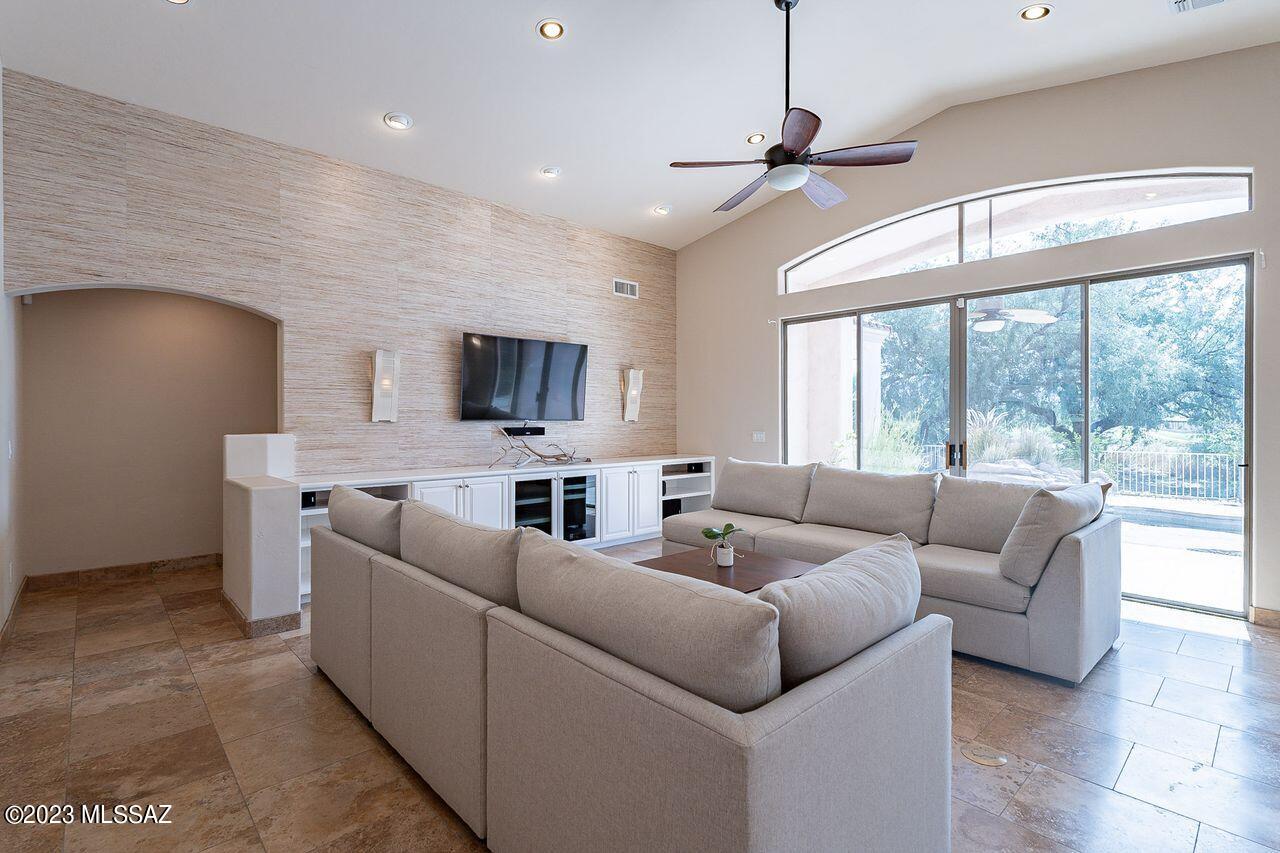 Sabino Hills (1-70) - Residential