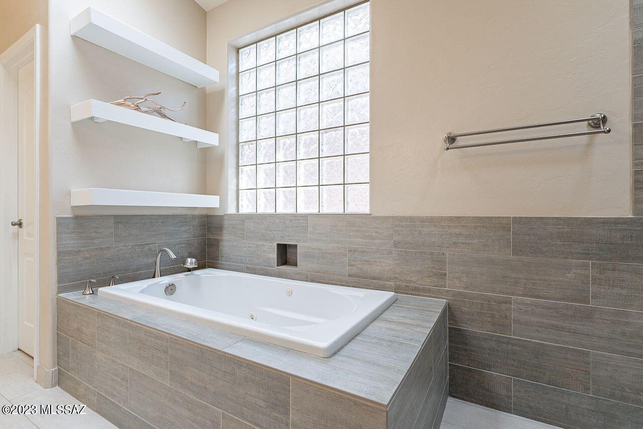 Sabino Hills (1-70) - Residential
