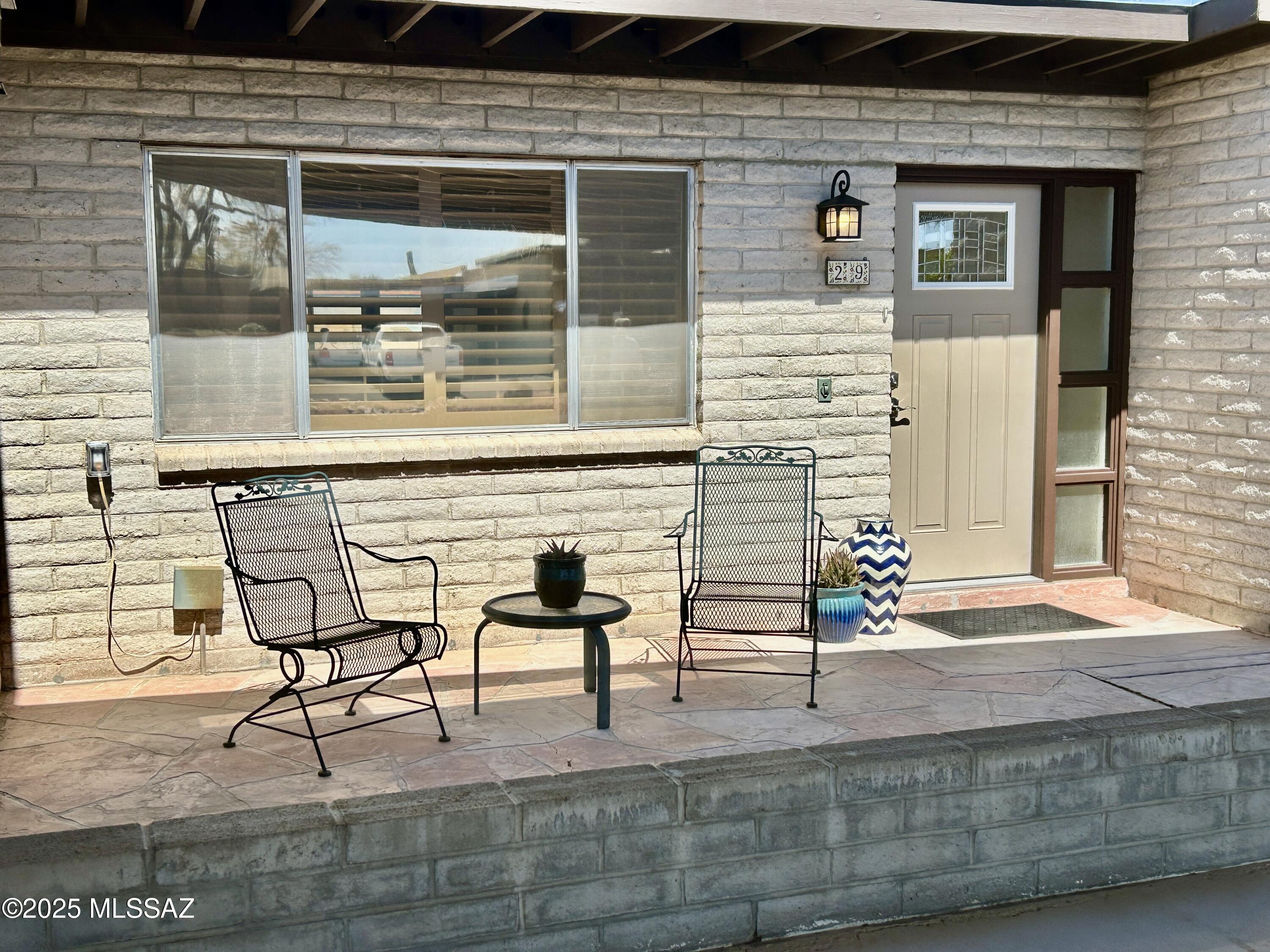 29 E Mediterranean Drive E