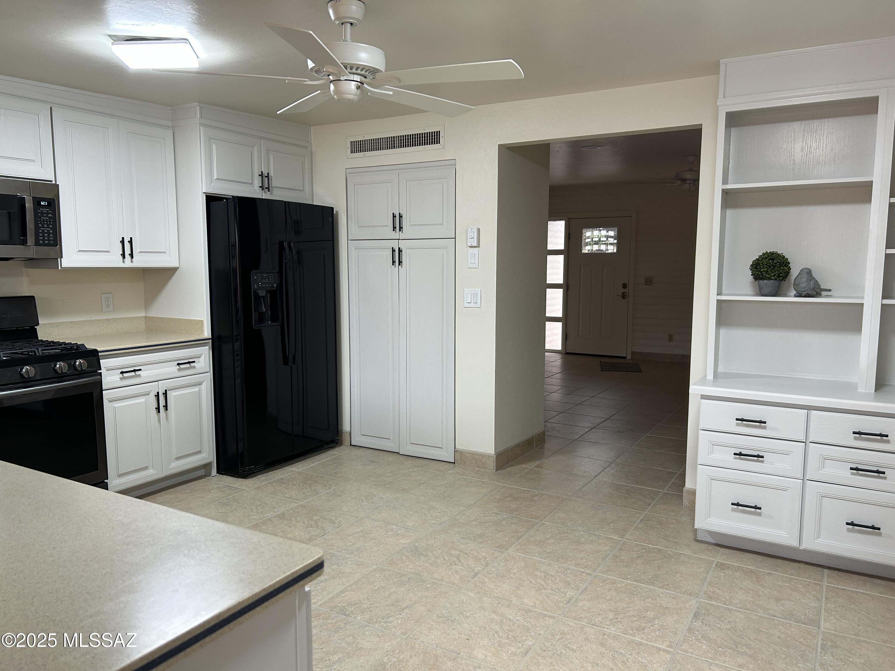 29 E Mediterranean Drive E