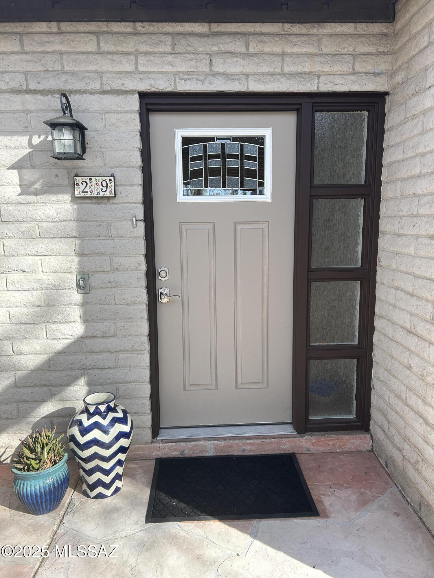 29 E Mediterranean Drive E