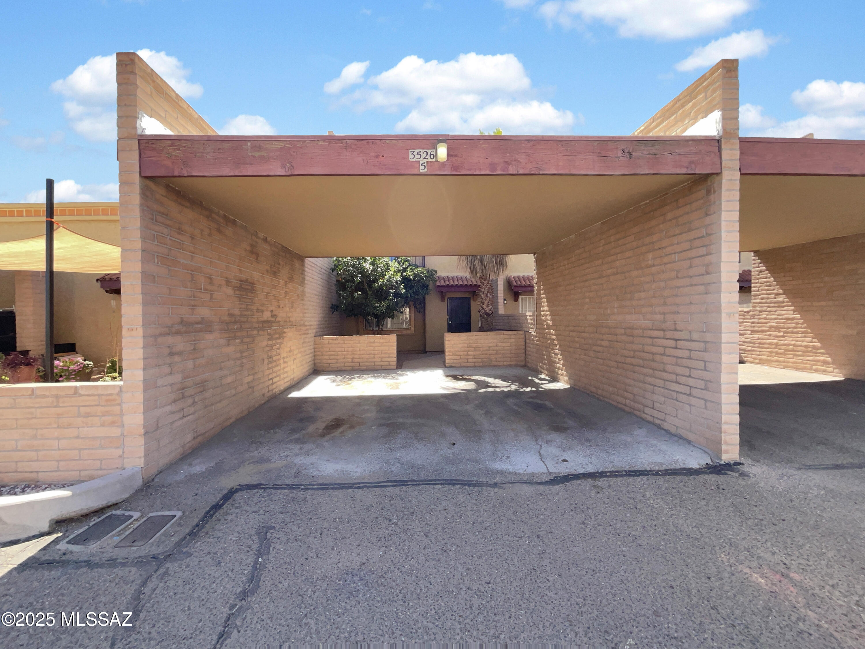 Kennedy Park Twnhss (1-125) - Residential