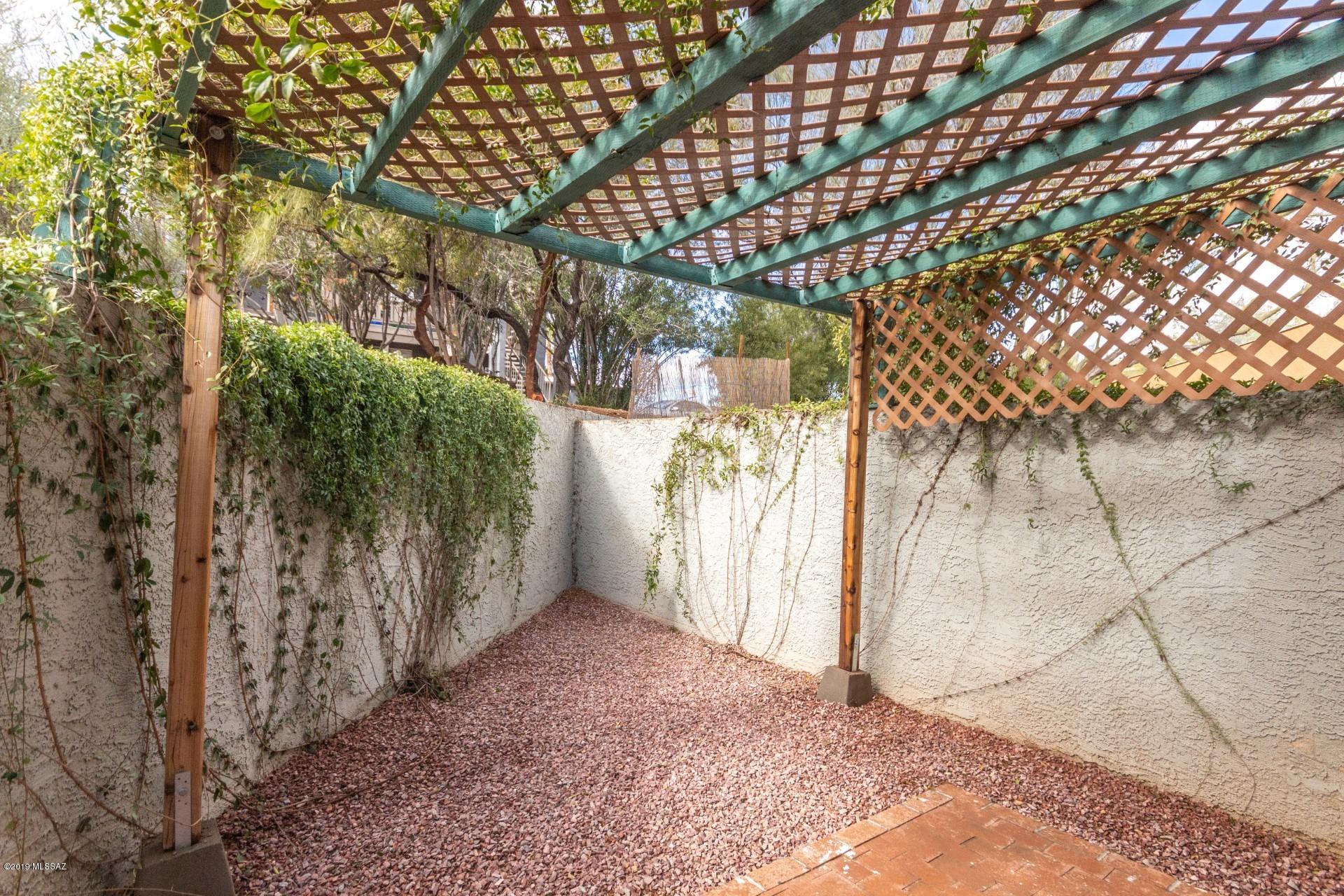 Haven Ridge Twnhss (32-128) - Residential