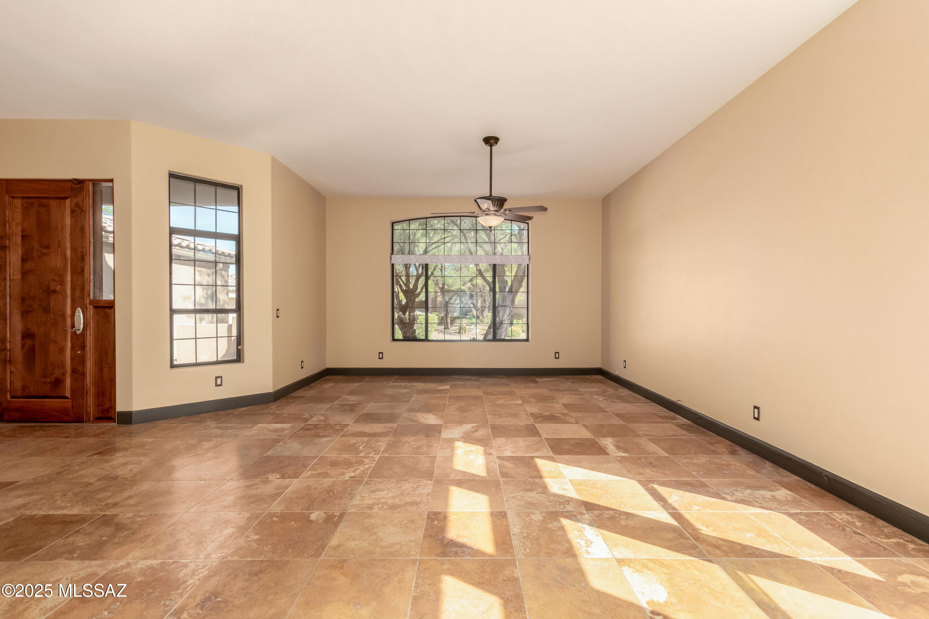 1975 W MUIRHEAD LOOP