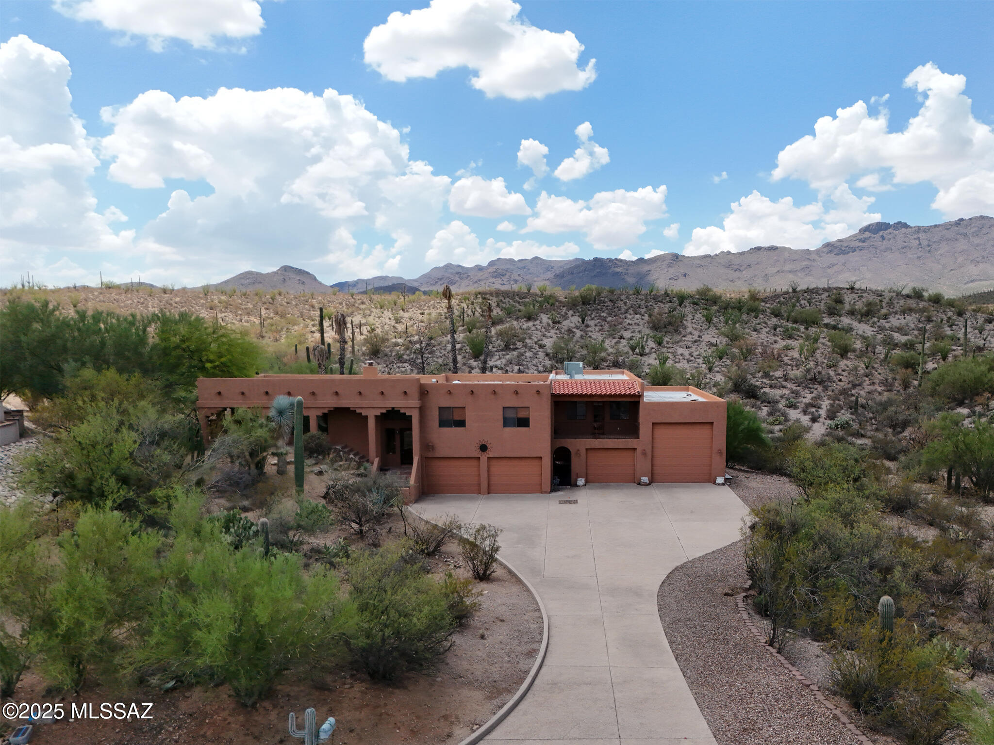 4055 N Placita Del Venado