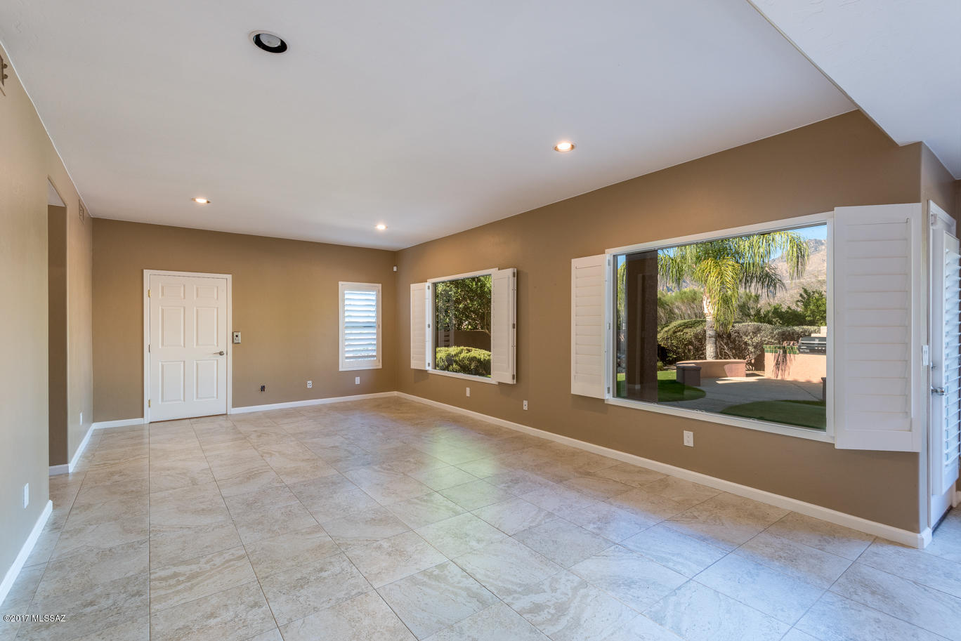 Shadows @ Sabino (1-103) - Residential