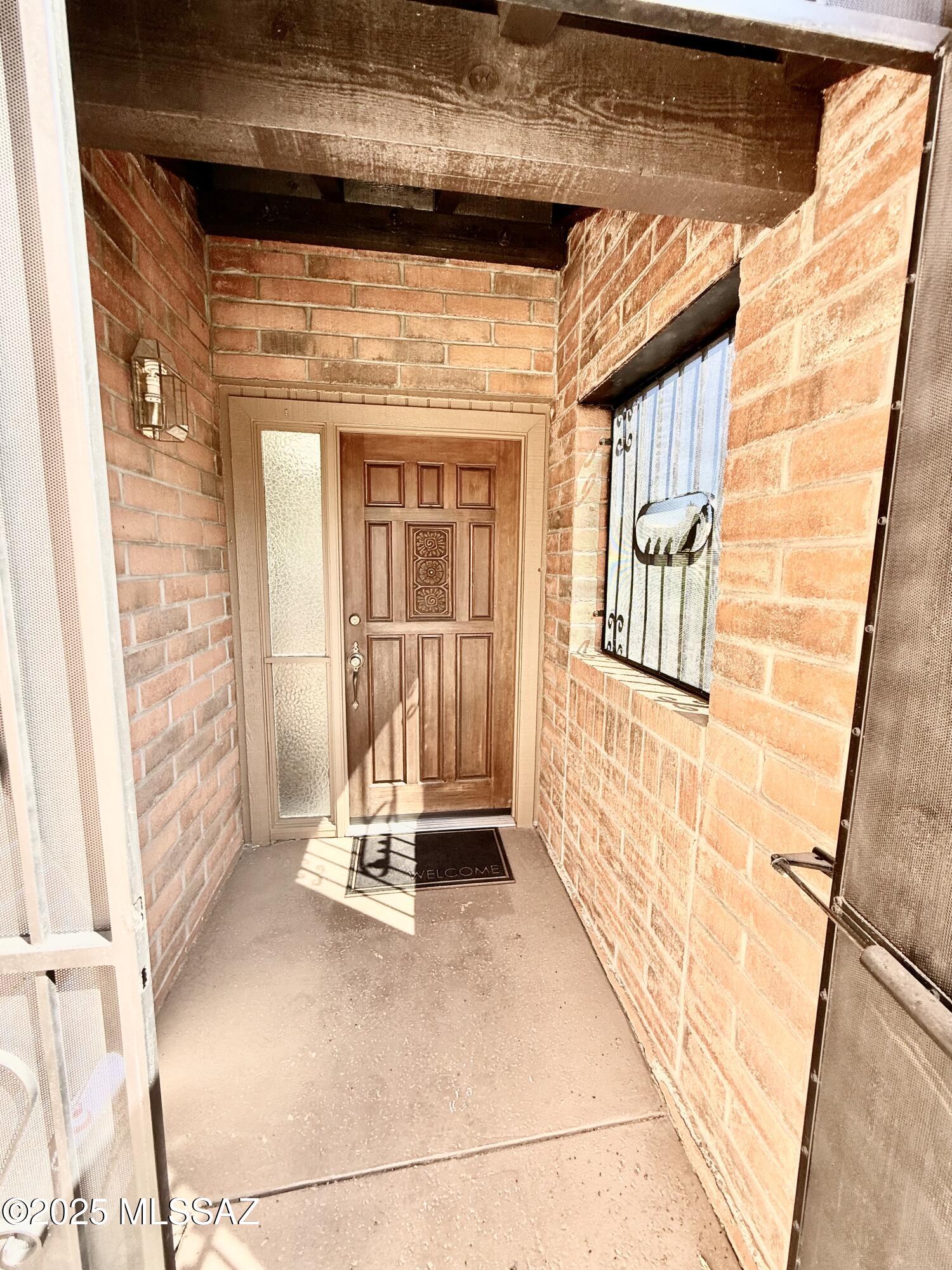2525 S Calle Del Dante