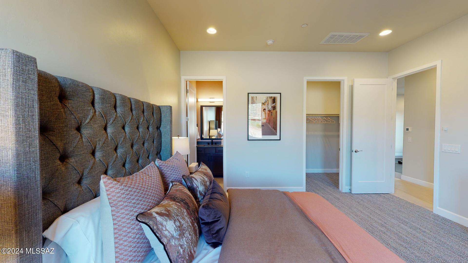 Boulder Bridge Pass III At Dove Mountain SQ20143000307 - Residential