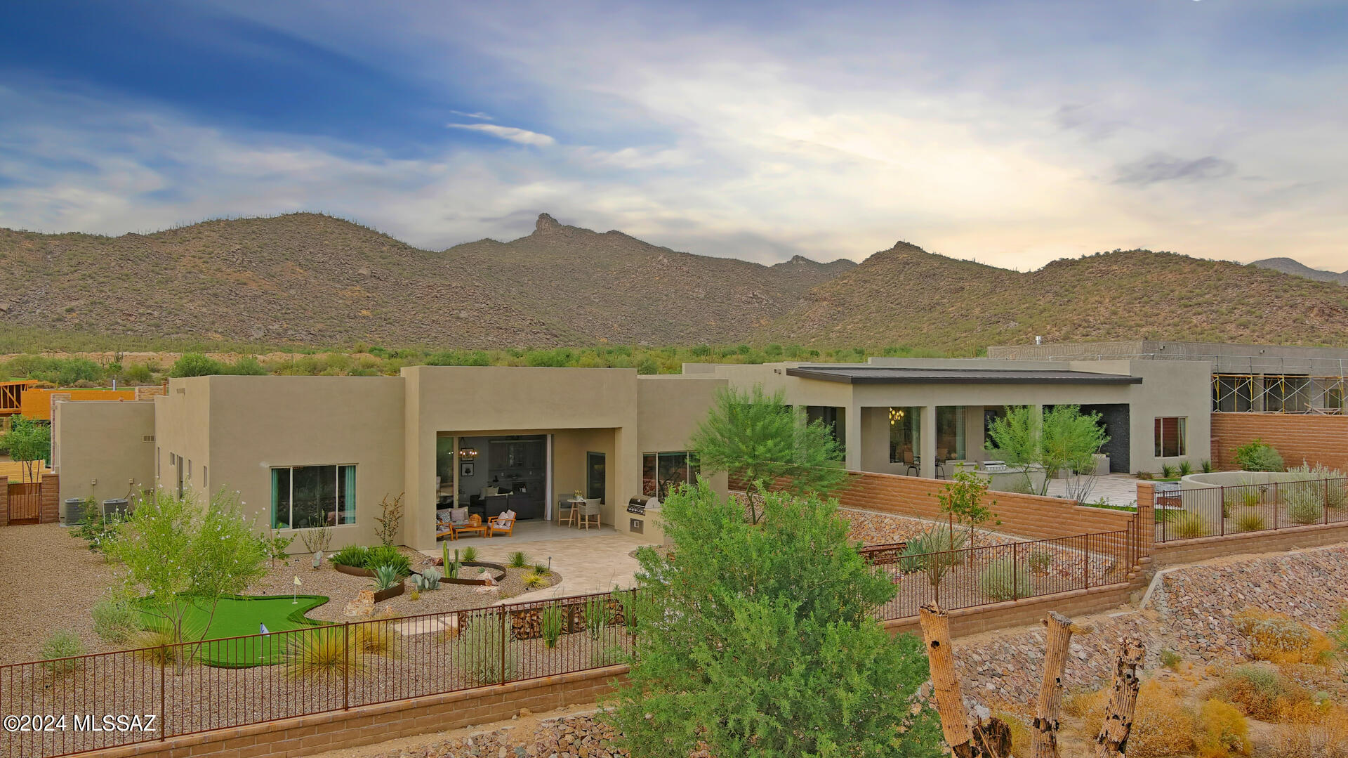 Boulder Bridge Pass III At Dove Mountain SQ20143000307 - Residential