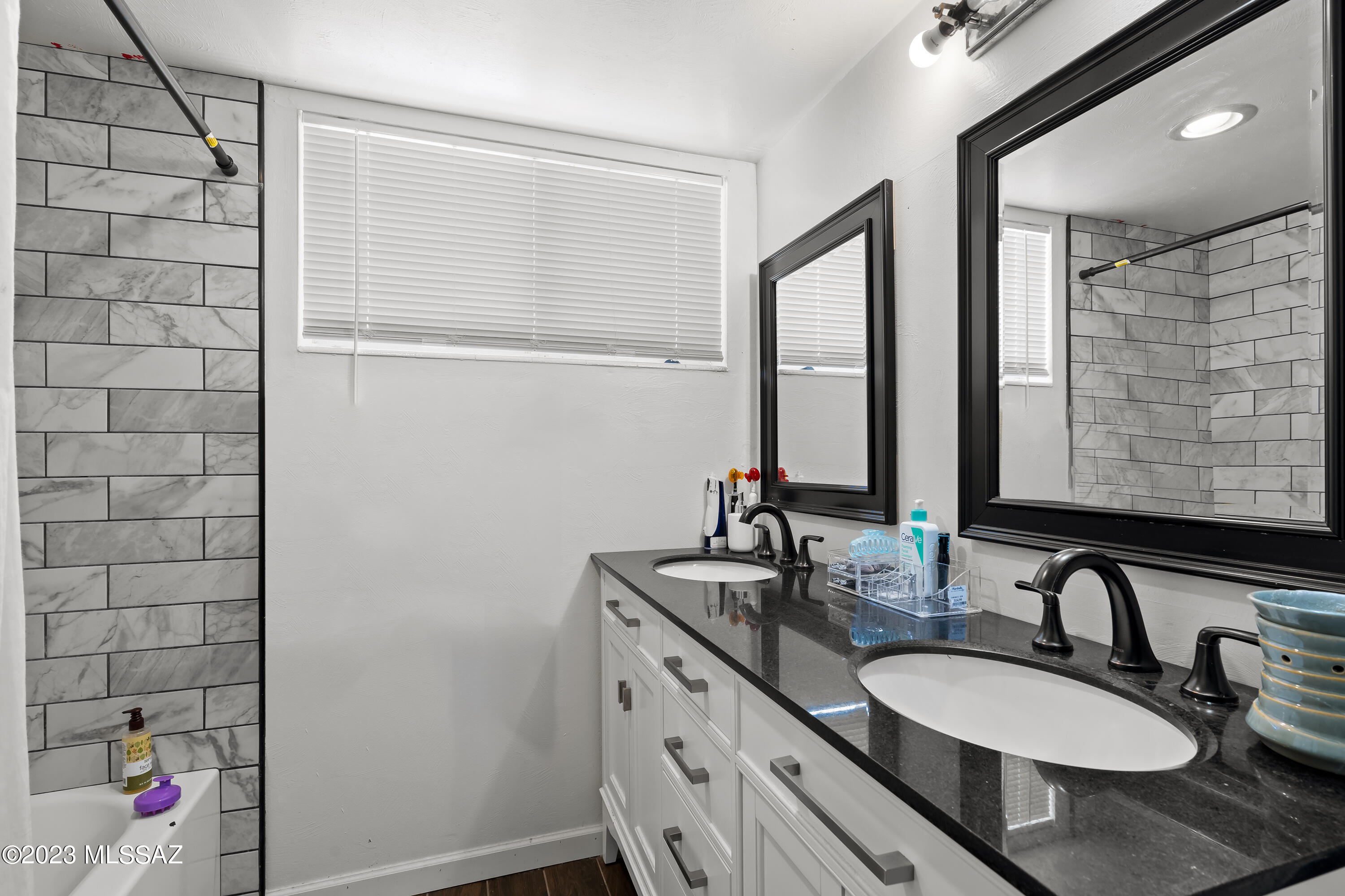 Hidden Valley (52-127) - Residential