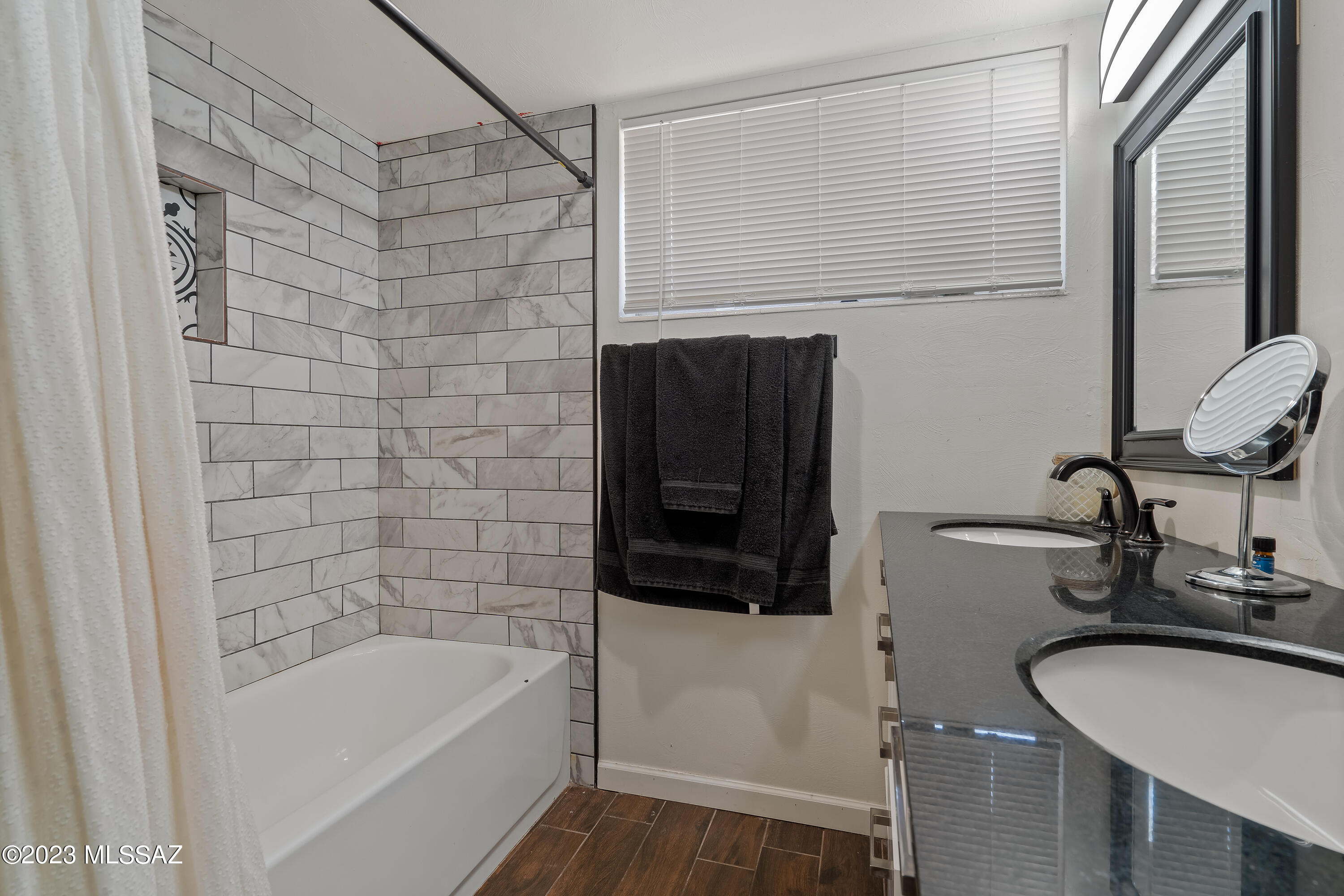 Hidden Valley (52-127) - Residential