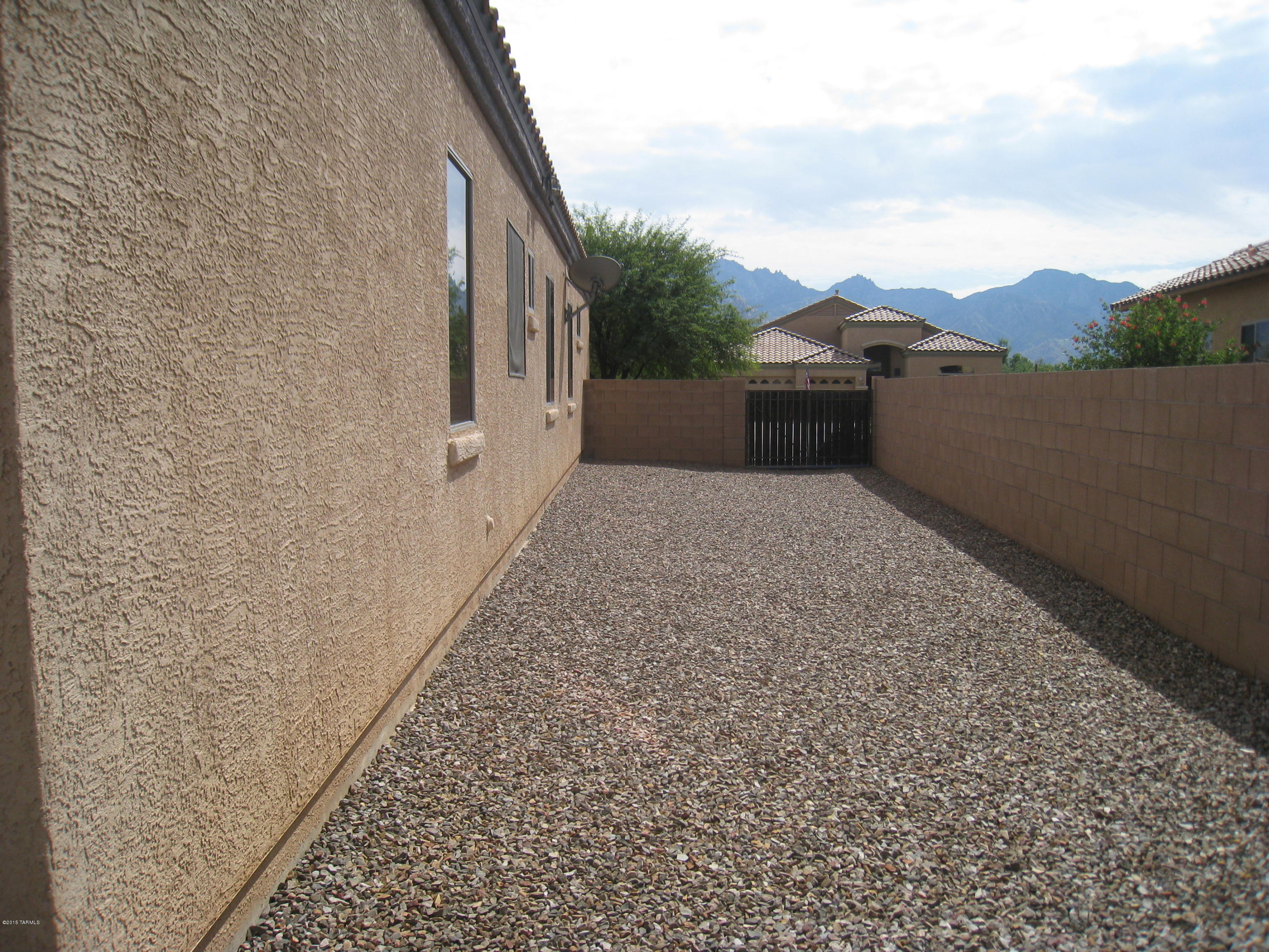 Black Horse (1-411) - Residential