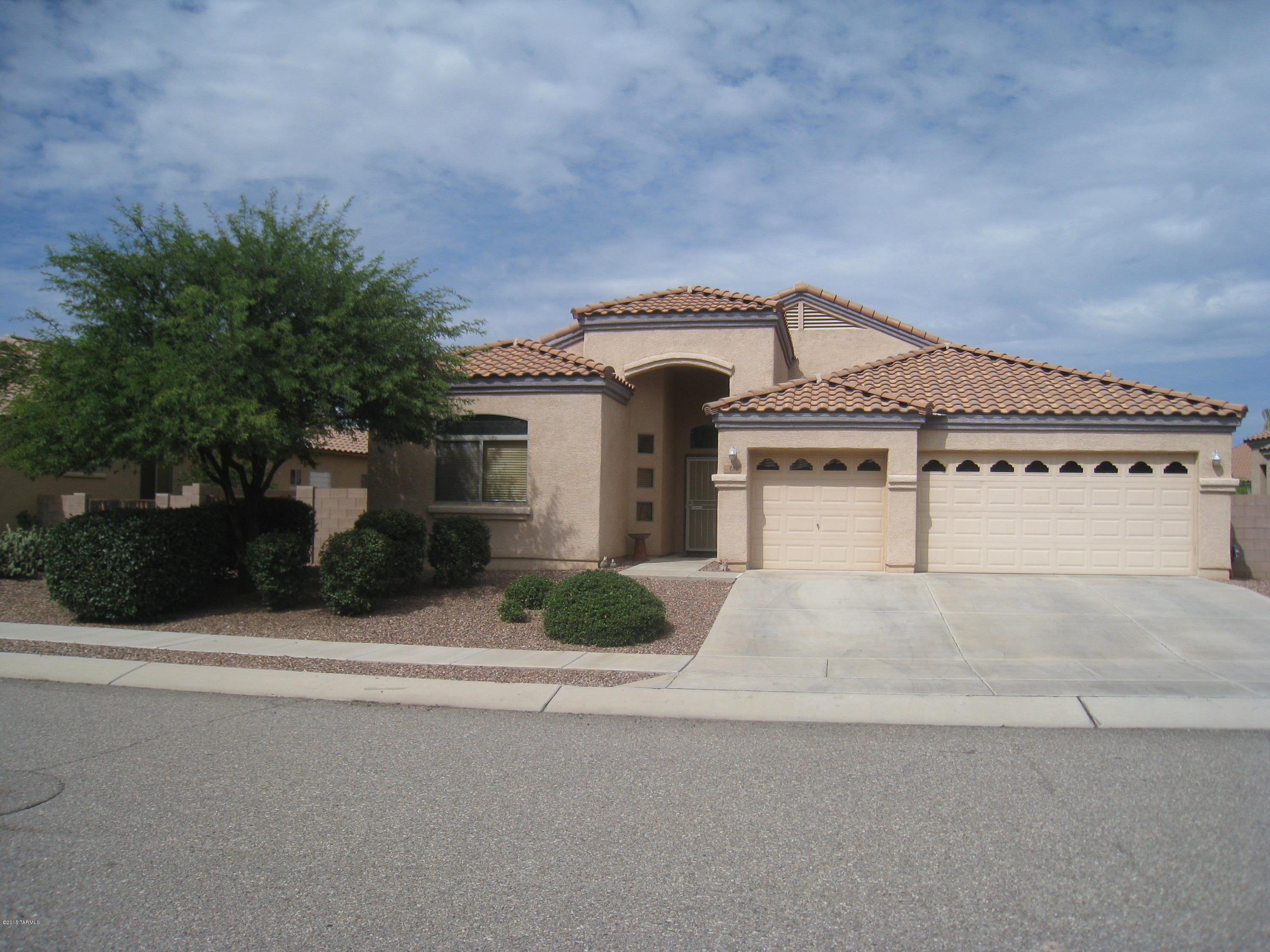 Black Horse (1-411) - Residential