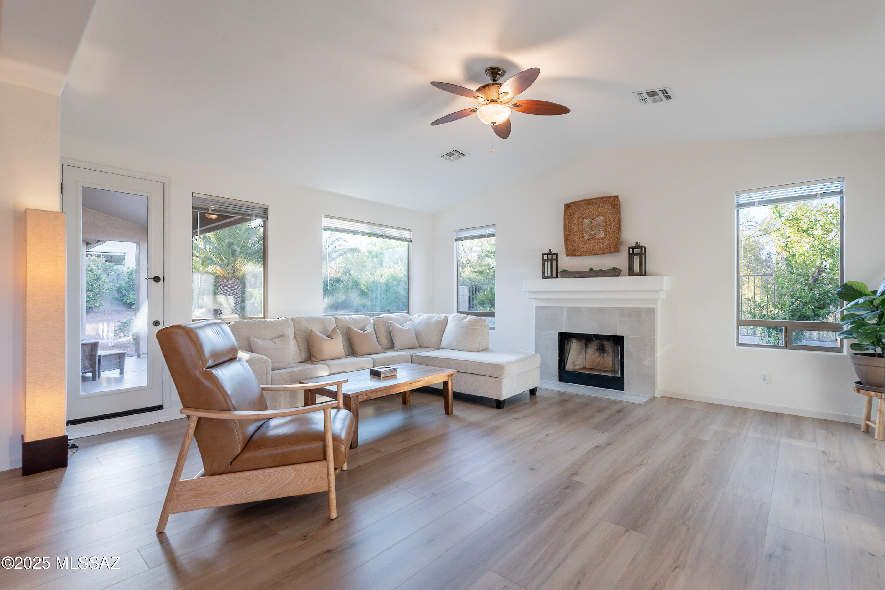 829 E Hickman Drive