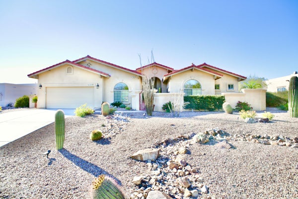 12129 N TALL GRASS DR, ORO VALLEY, AZ 85755 - Image 2686a62f548a30e08f7a2aa13bfc75f2/3853357606