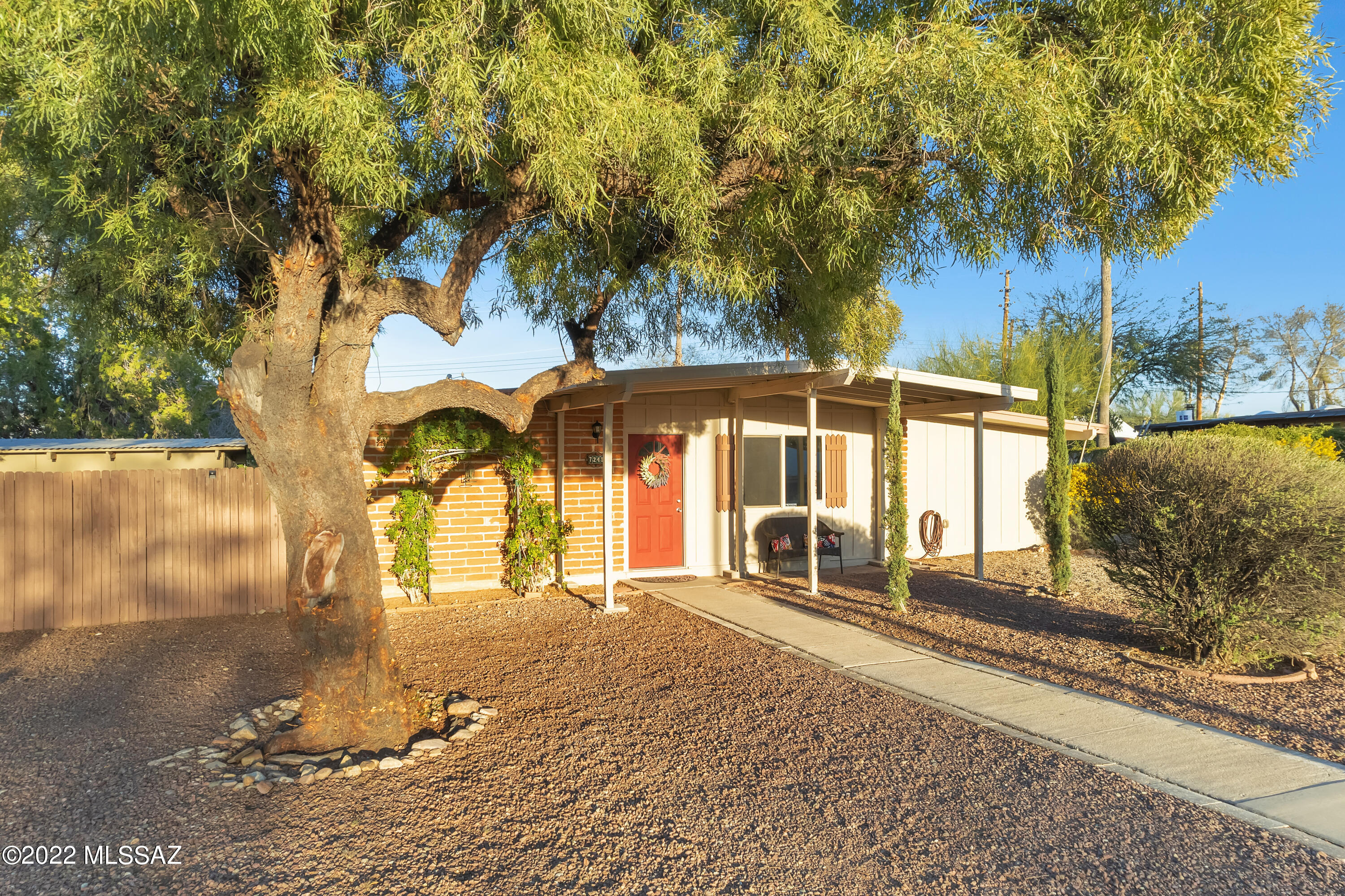 Kingston Knolls Terrace - Residential