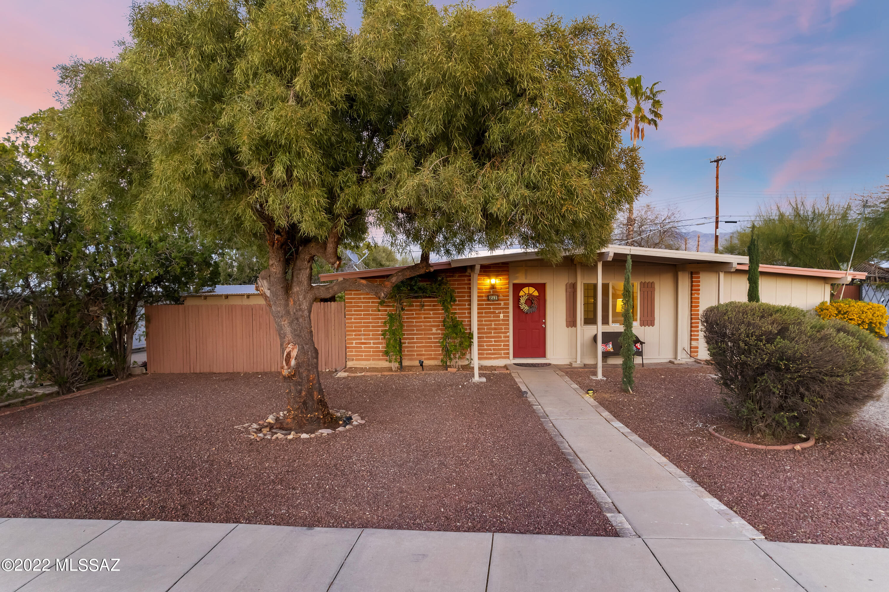 Kingston Knolls Terrace - Residential