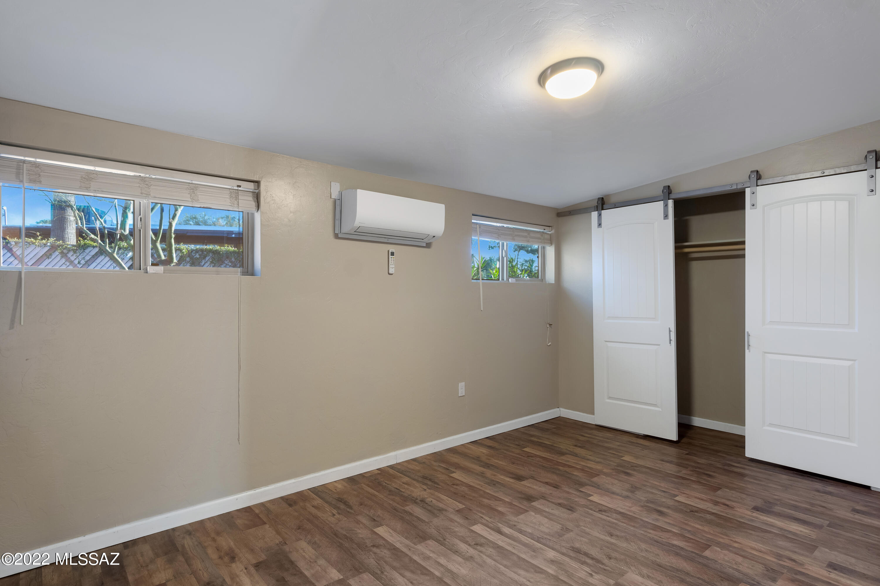 Kingston Knolls Terrace - Residential