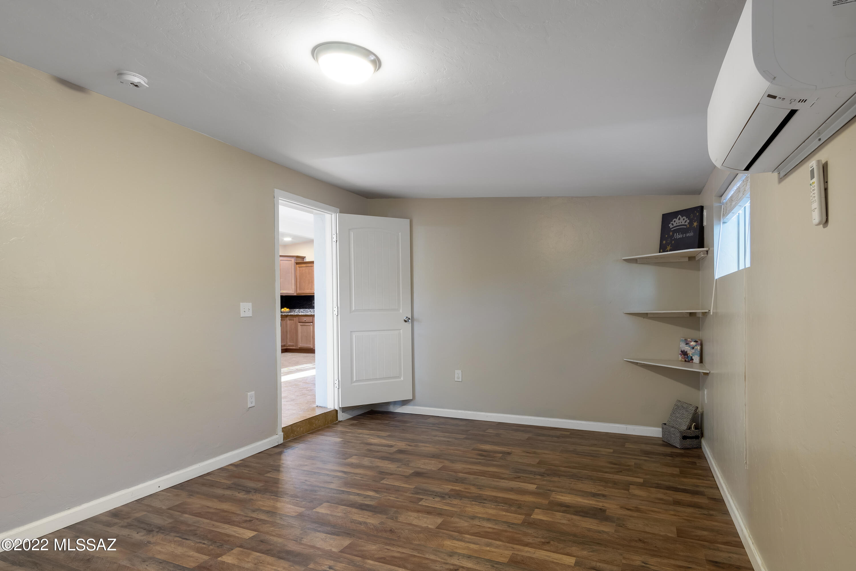 Kingston Knolls Terrace - Residential