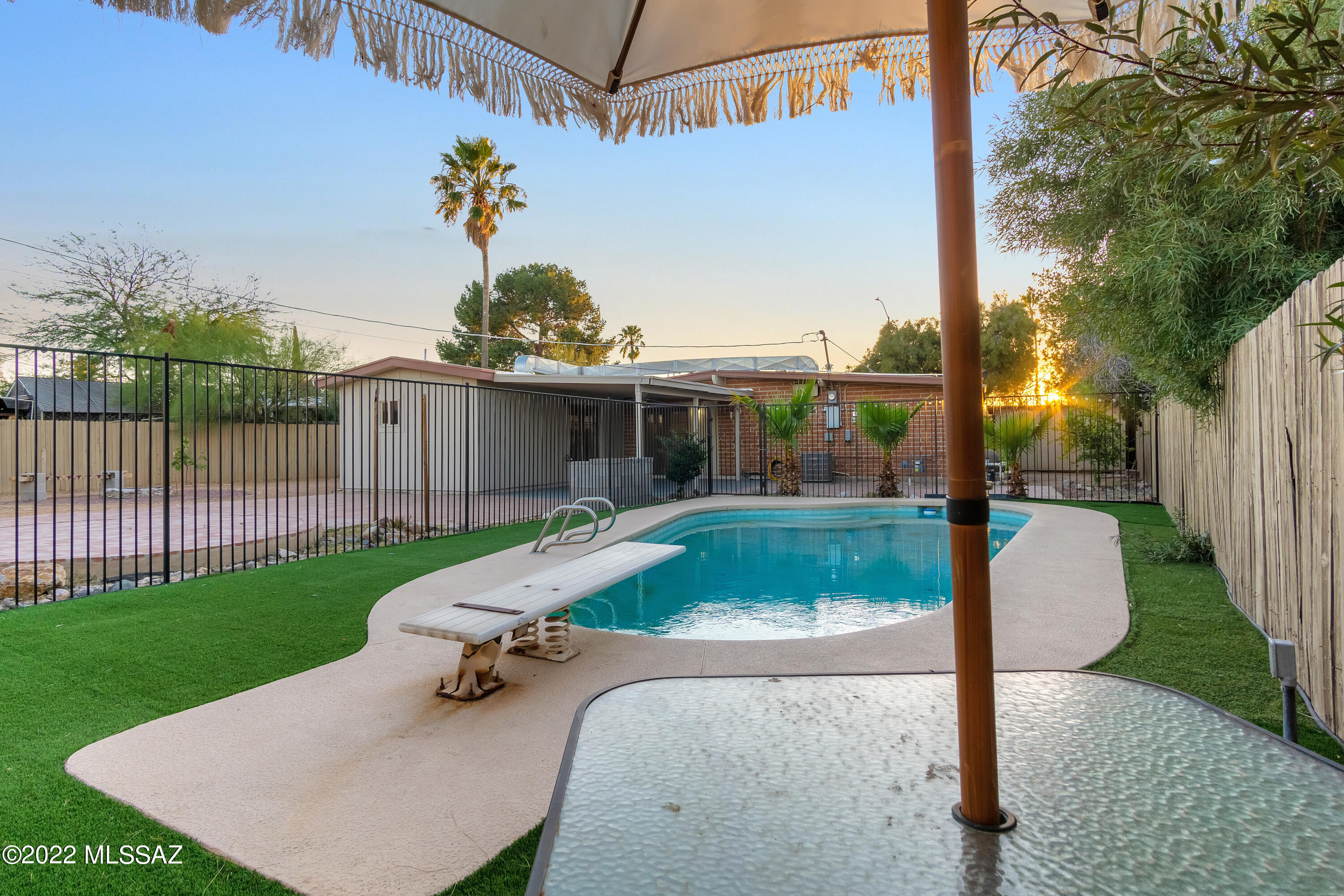Kingston Knolls Terrace - Residential