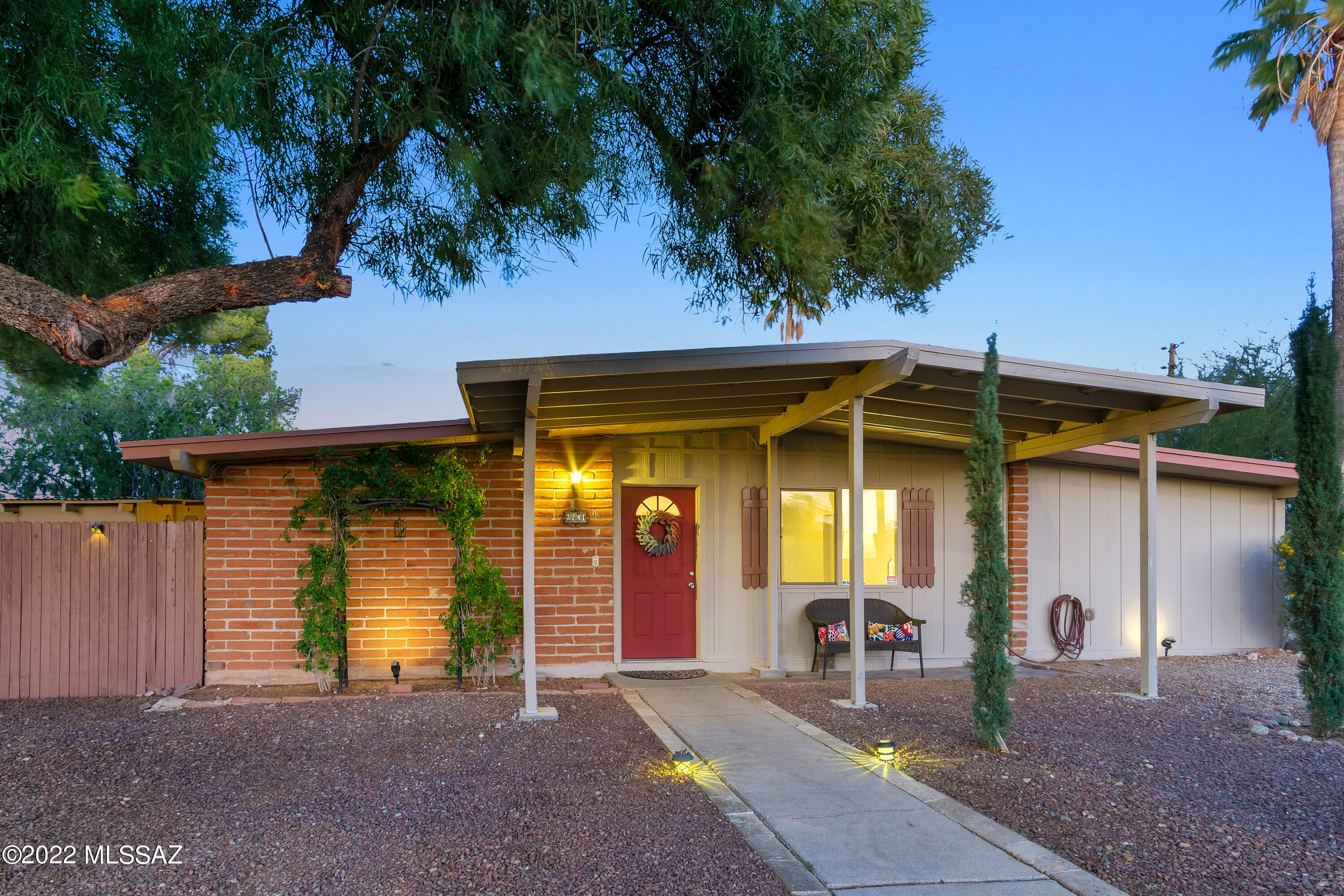 Kingston Knolls Terrace - Residential
