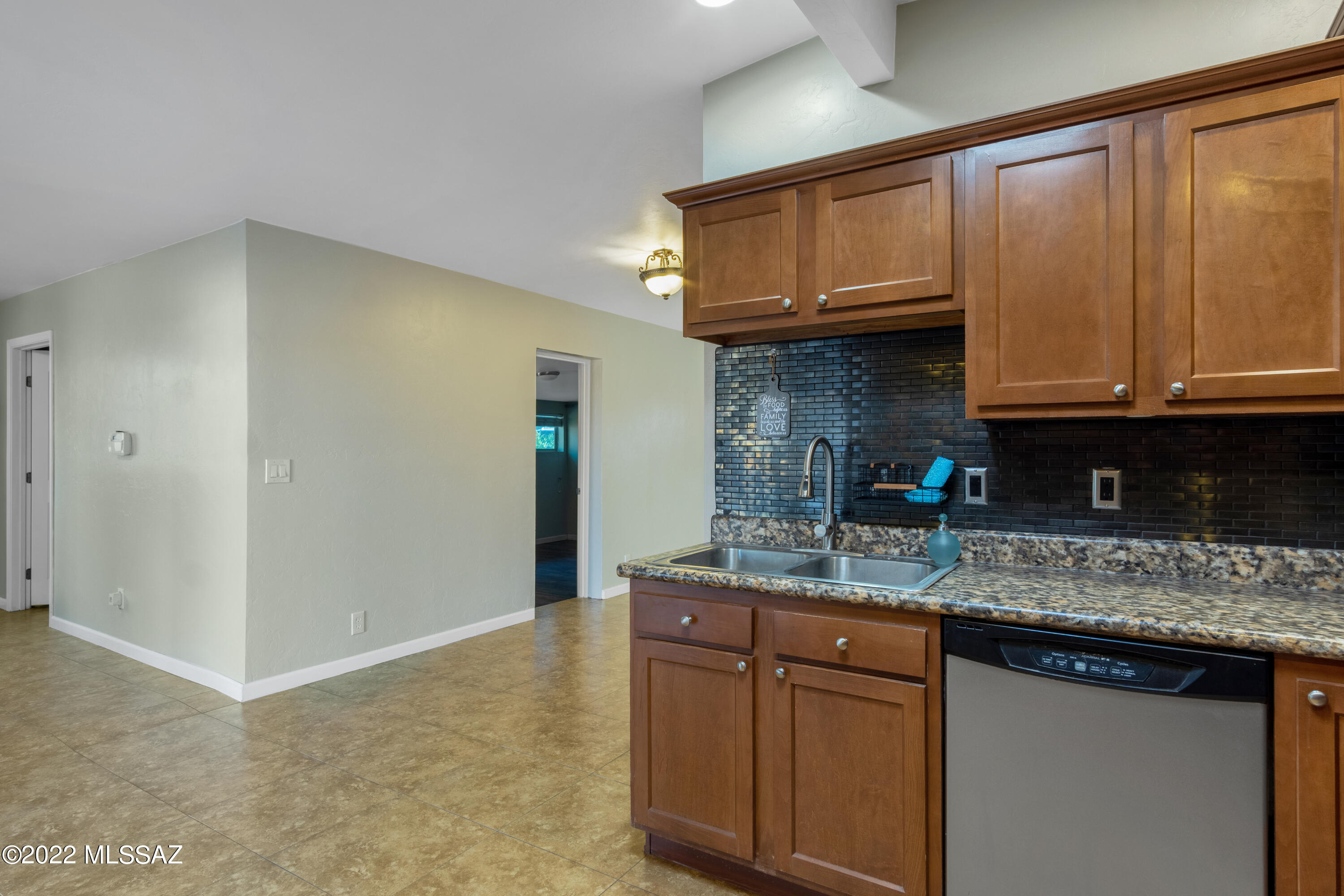 Kingston Knolls Terrace - Residential