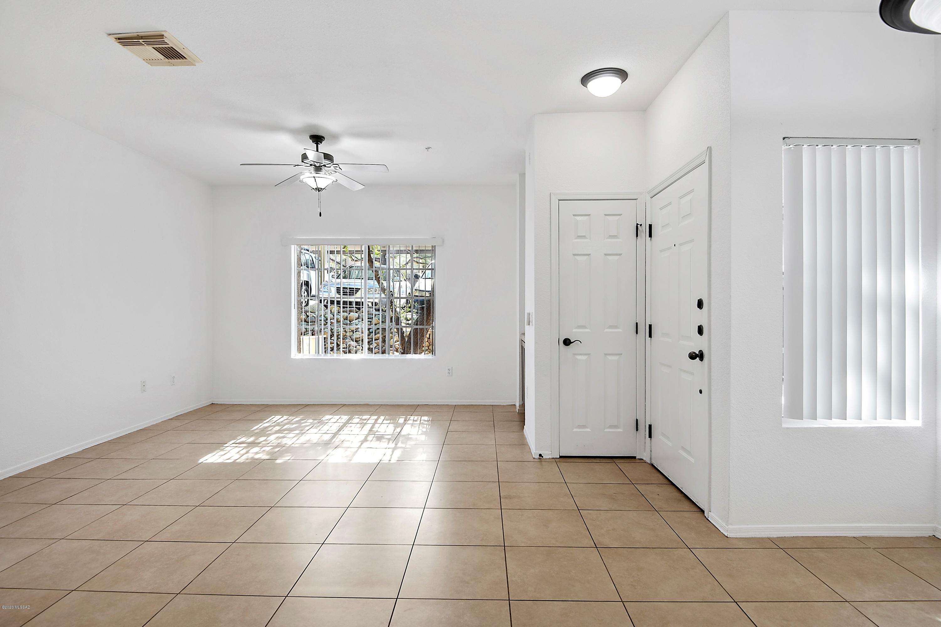 The Boulders at La Reserve Condominiums - Residential