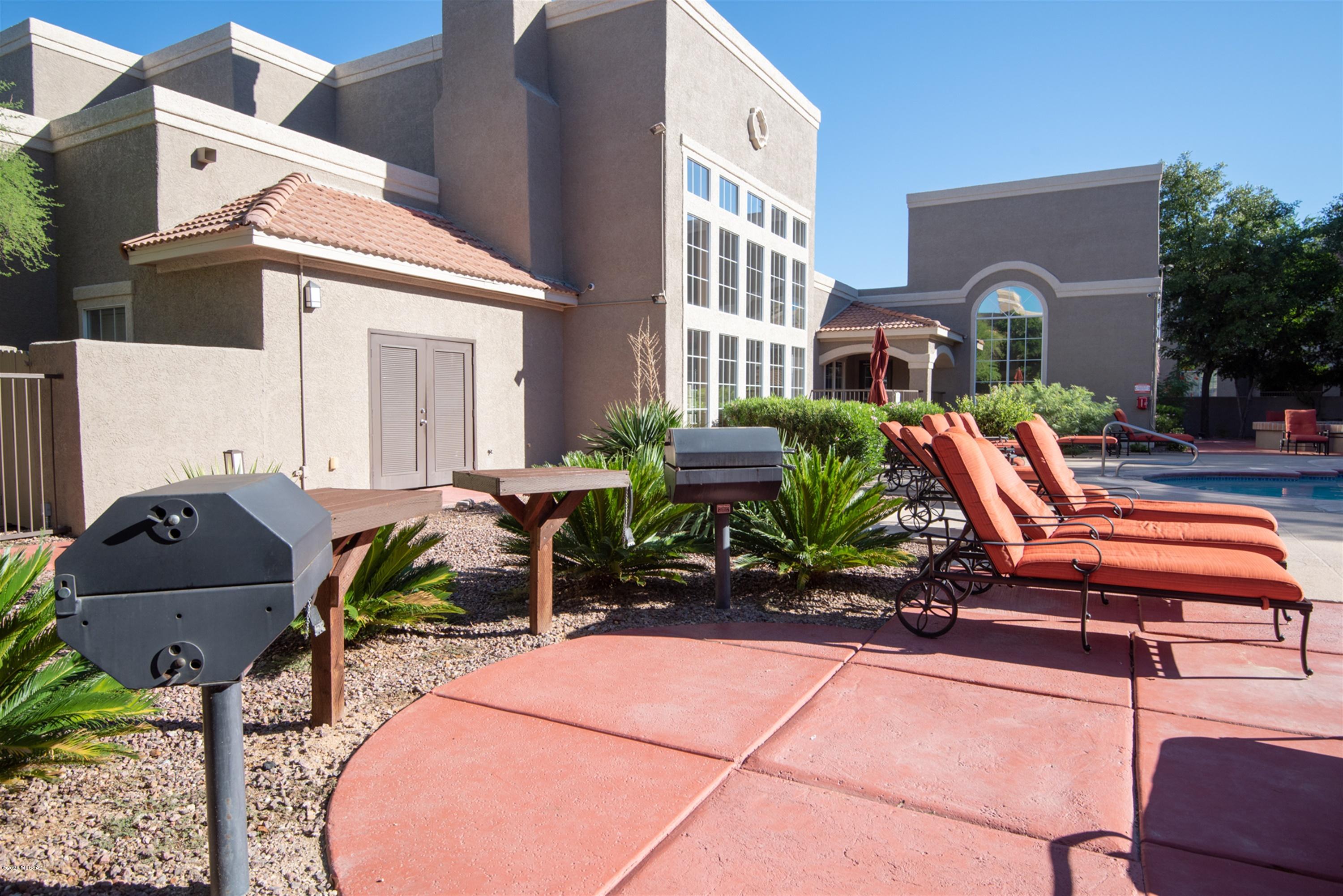 The Boulders at La Reserve Condominiums - Residential