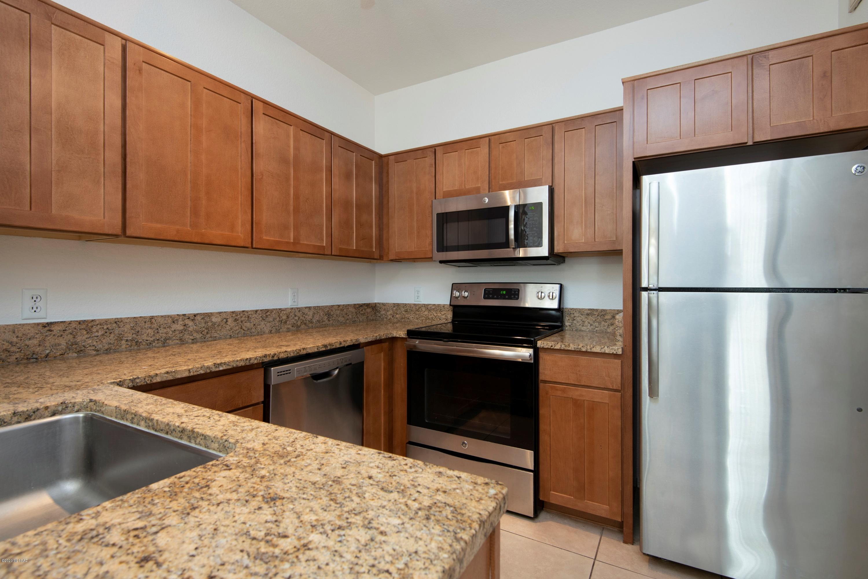 The Boulders at La Reserve Condominiums - Residential