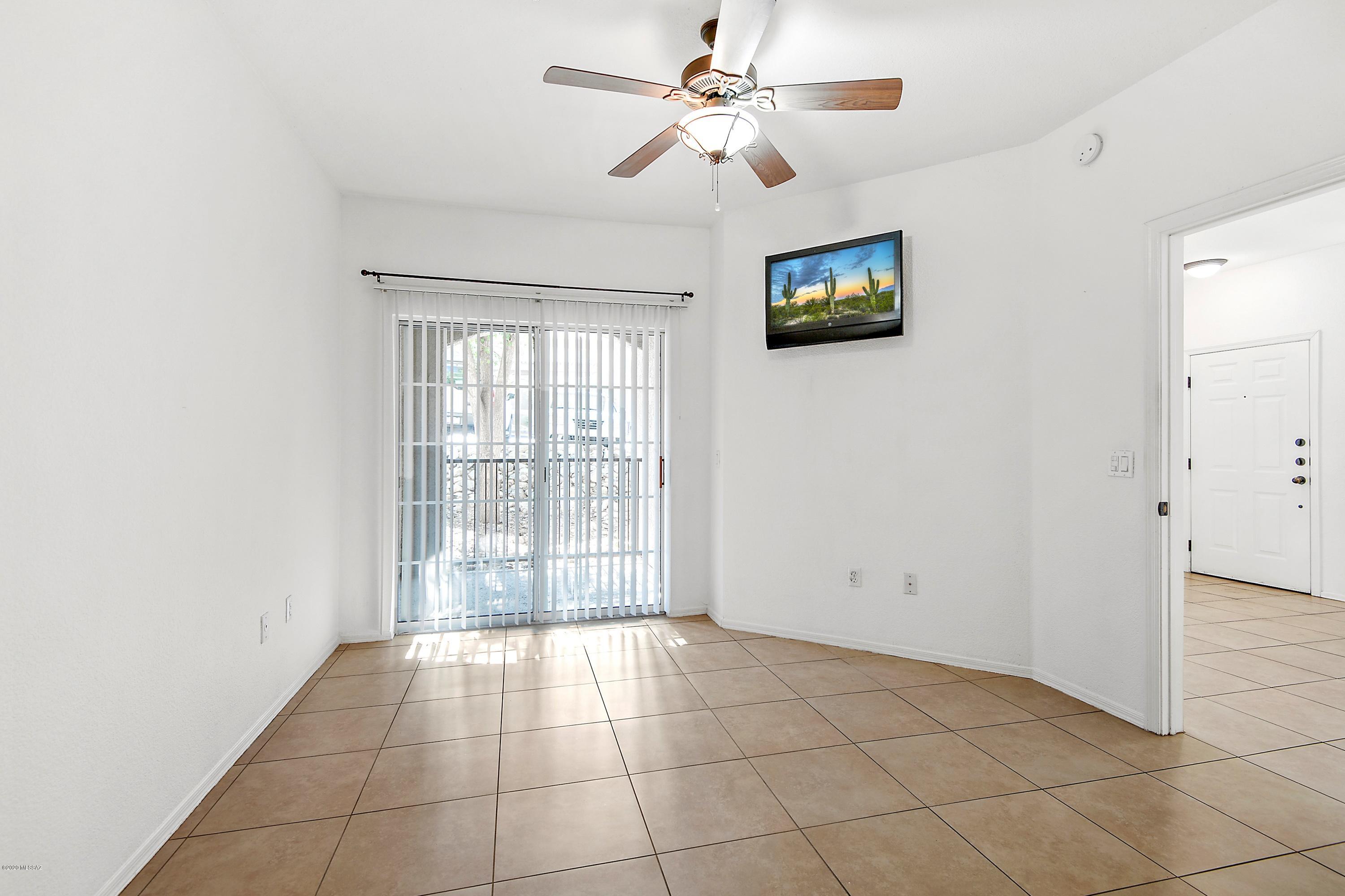The Boulders at La Reserve Condominiums - Residential