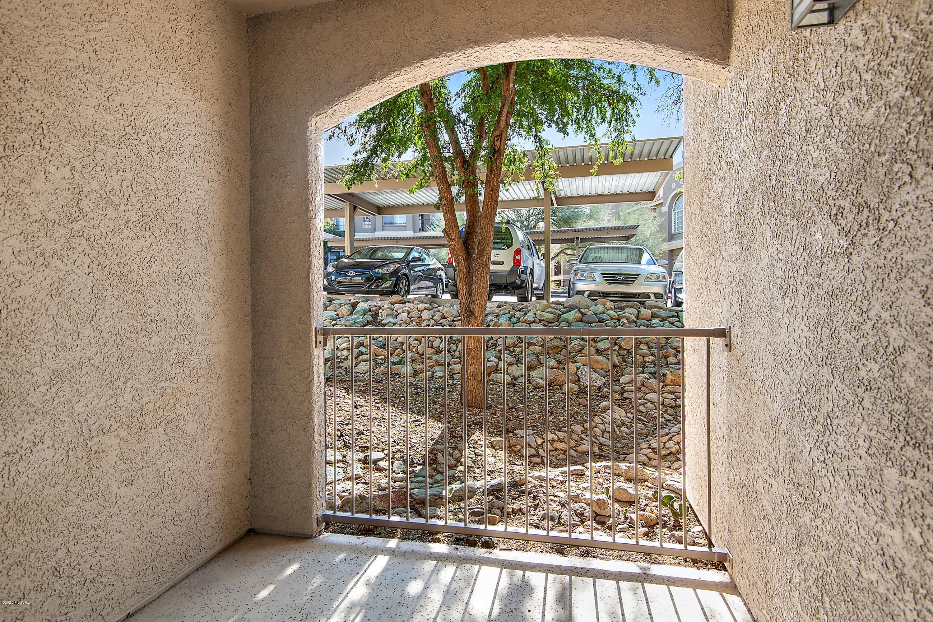 The Boulders at La Reserve Condominiums - Residential
