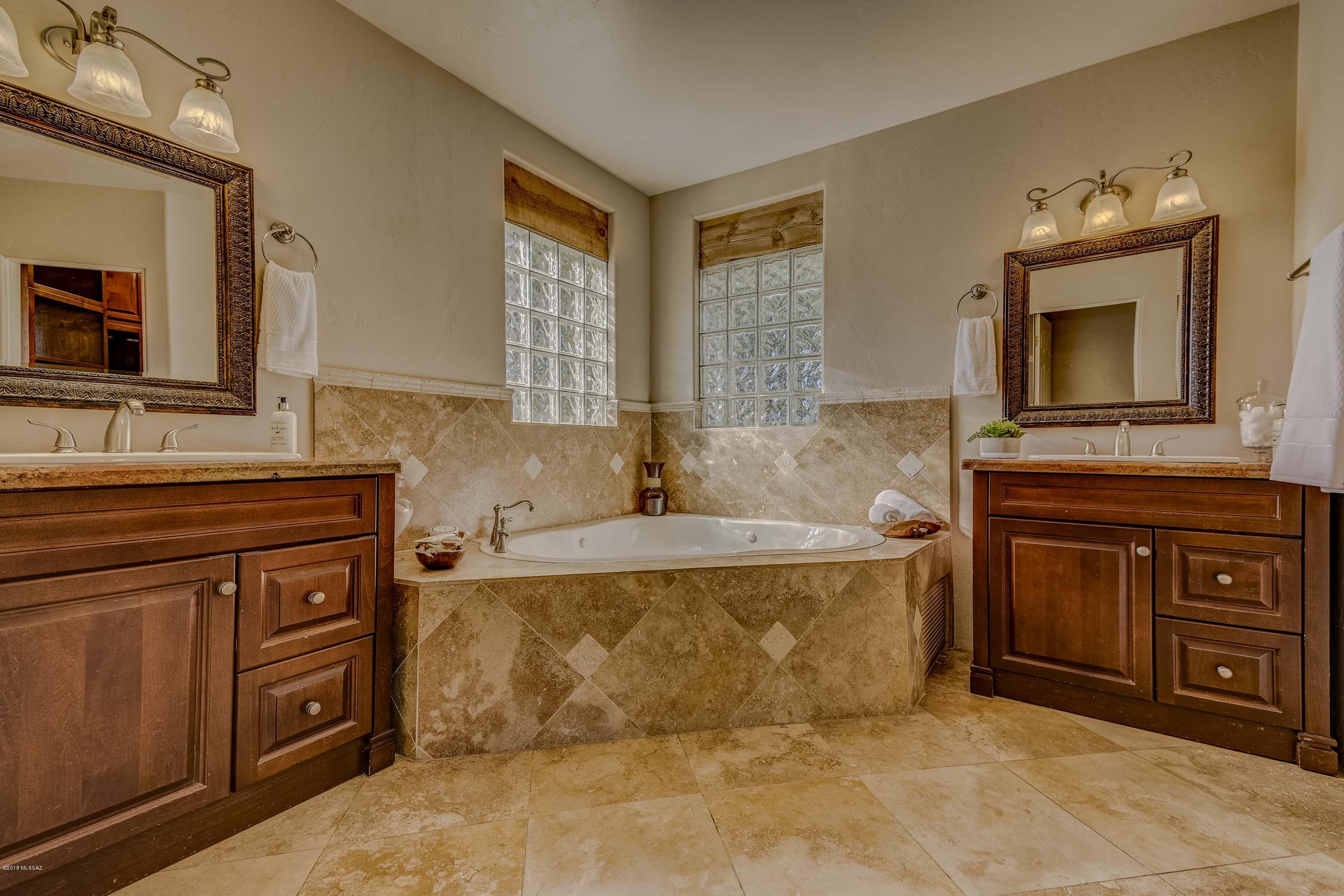 Catalina Foothills Est 9 - Residential