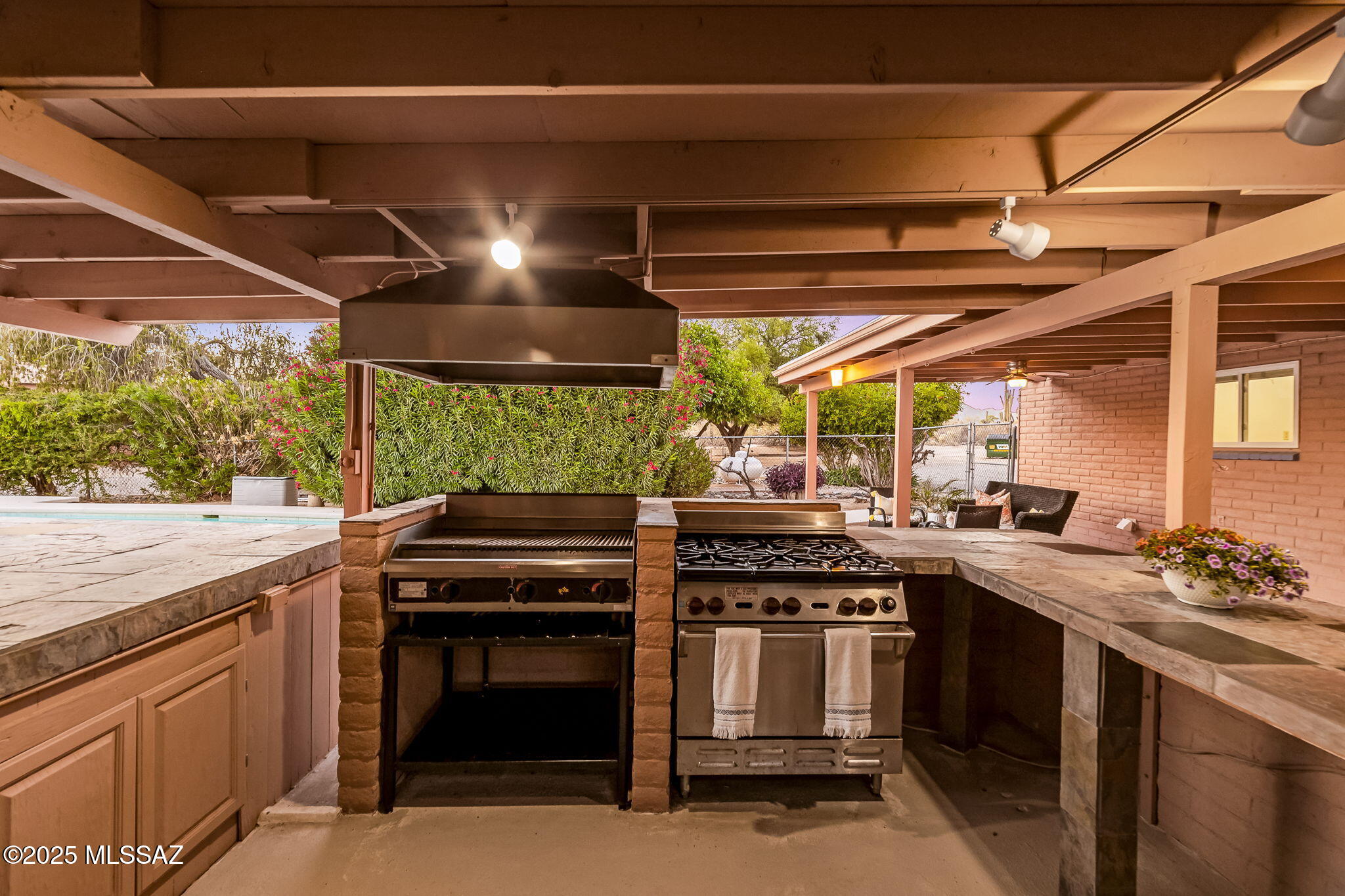 6070 W Desert Marigold Lane